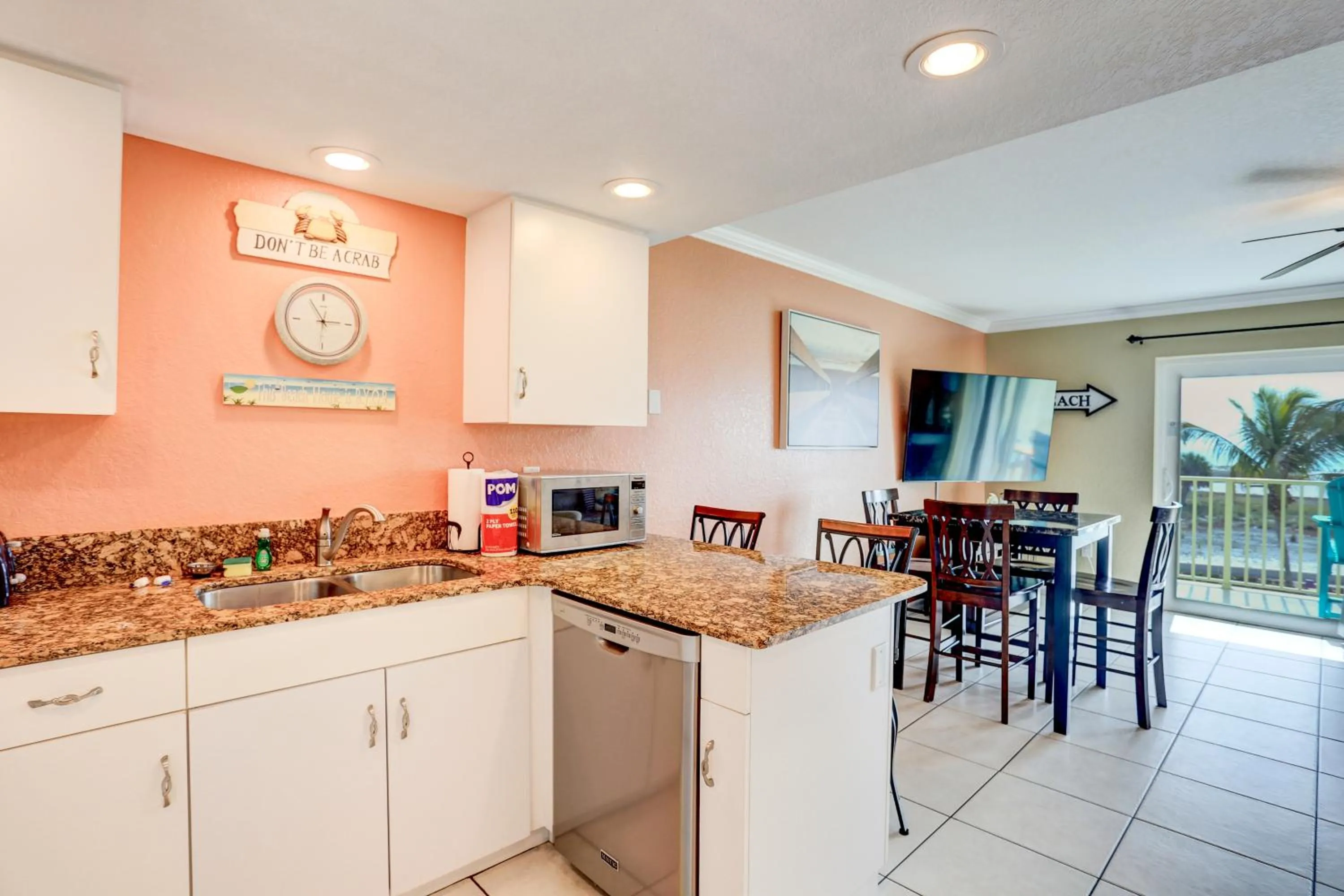 South Beach Condo Hotel by Travel Resort Services, Inc.