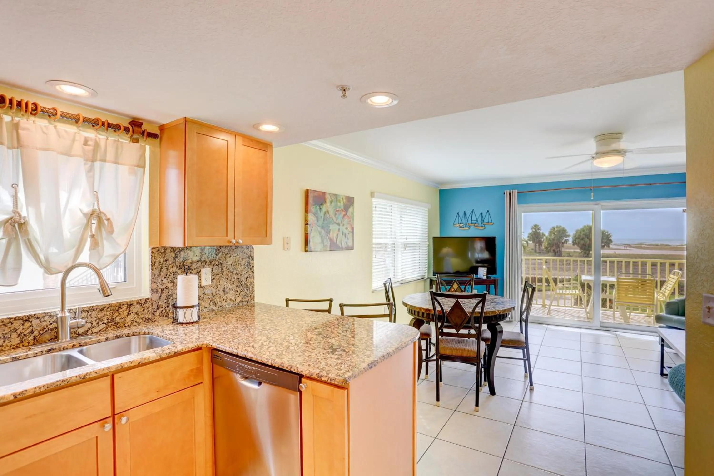 South Beach Condo Hotel by Travel Resort Services, Inc.