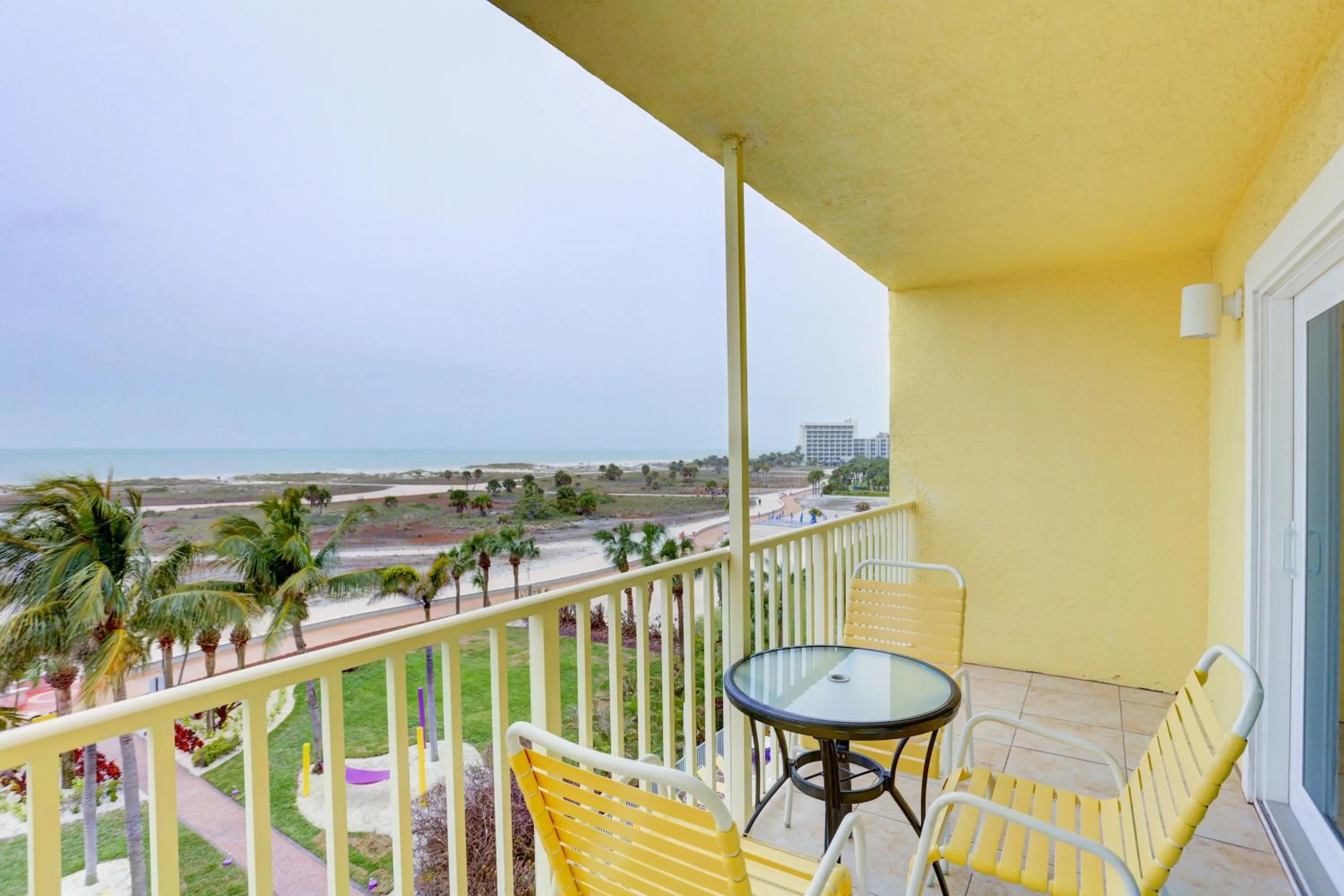 South Beach Condo Hotel by Travel Resort Services, Inc.