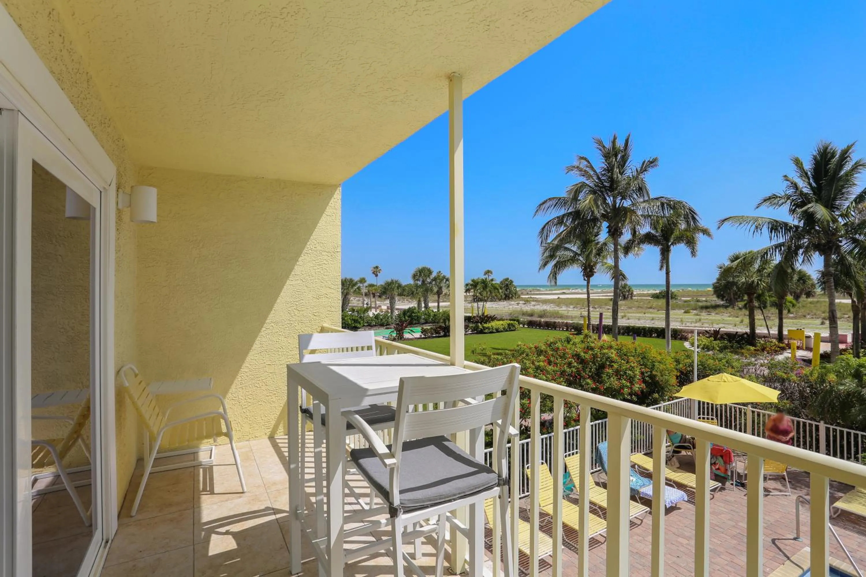 South Beach Condo Hotel by Travel Resort Services, Inc.