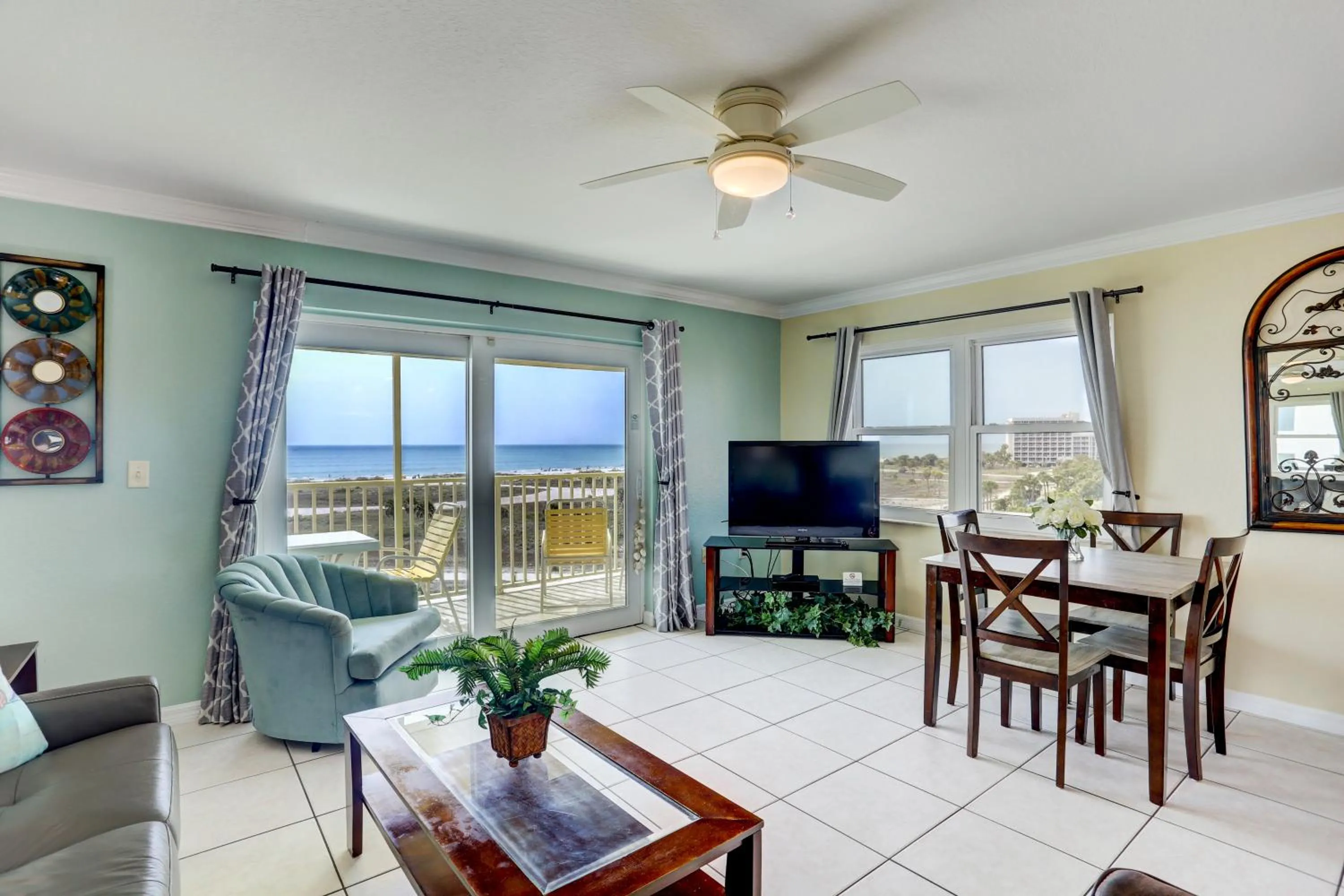 South Beach Condo Hotel by Travel Resort Services, Inc.