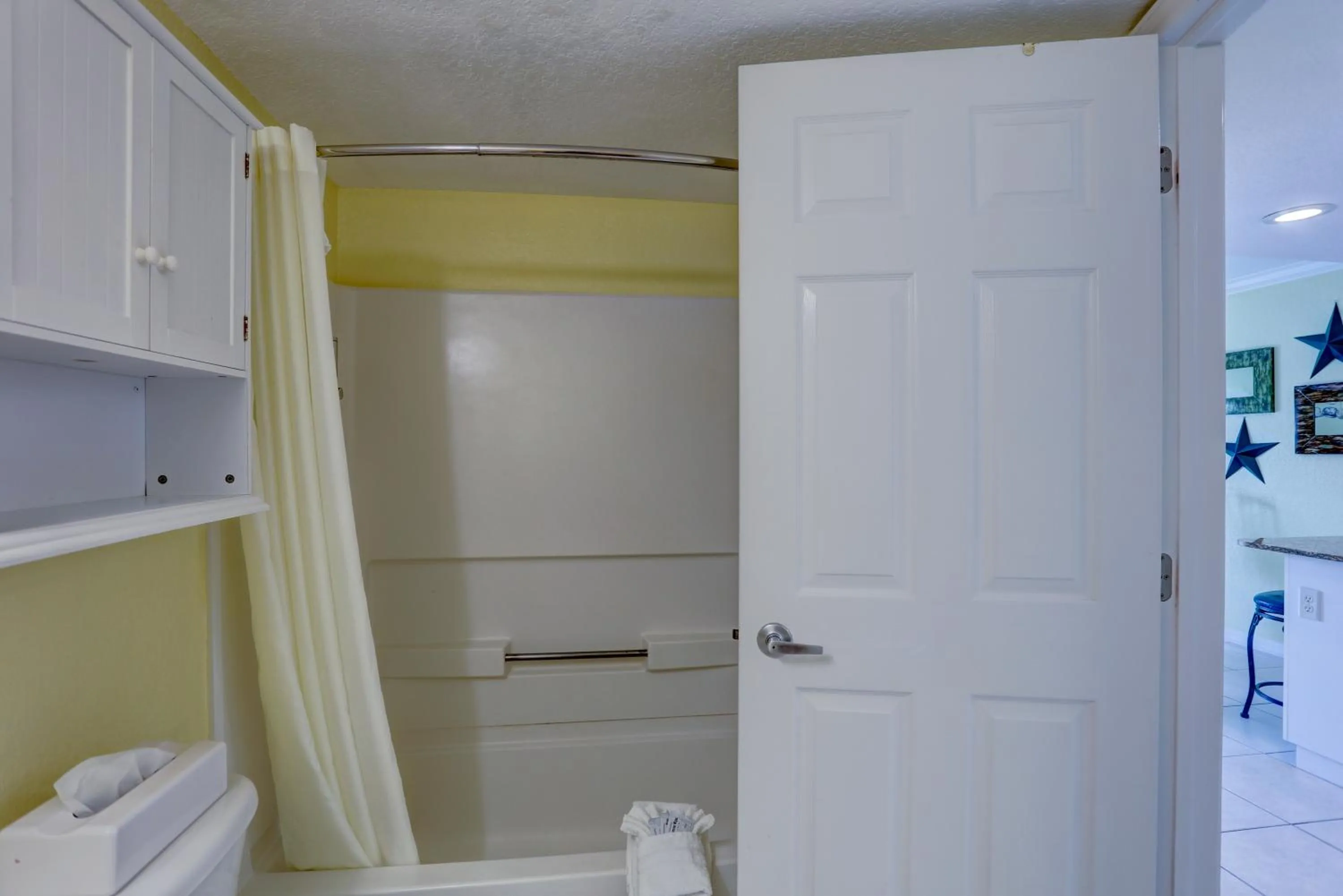 South Beach Condo Hotel by Travel Resort Services, Inc.