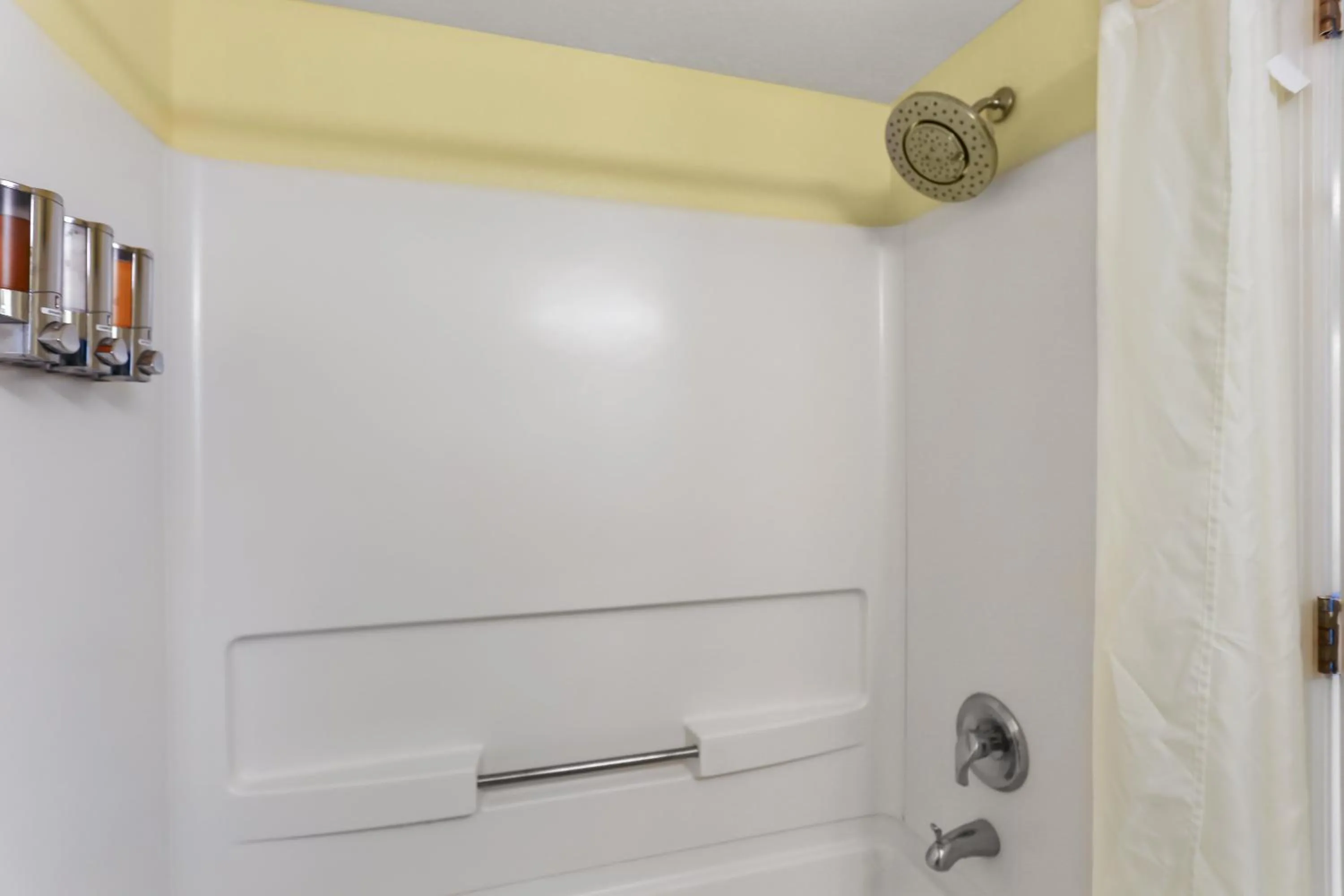 South Beach Condo Hotel by Travel Resort Services, Inc.