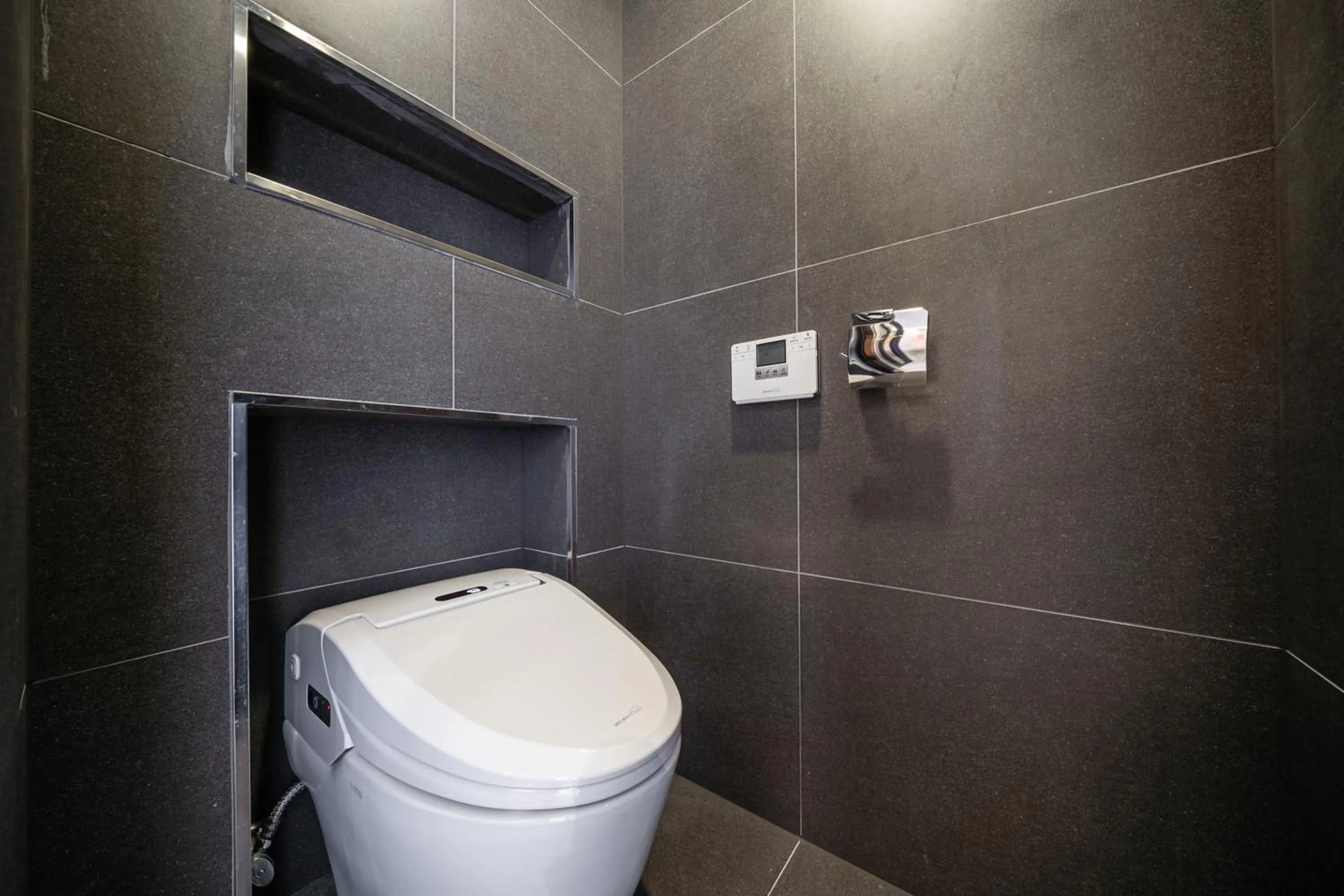 Toilet in Sweetmay Seogwipo