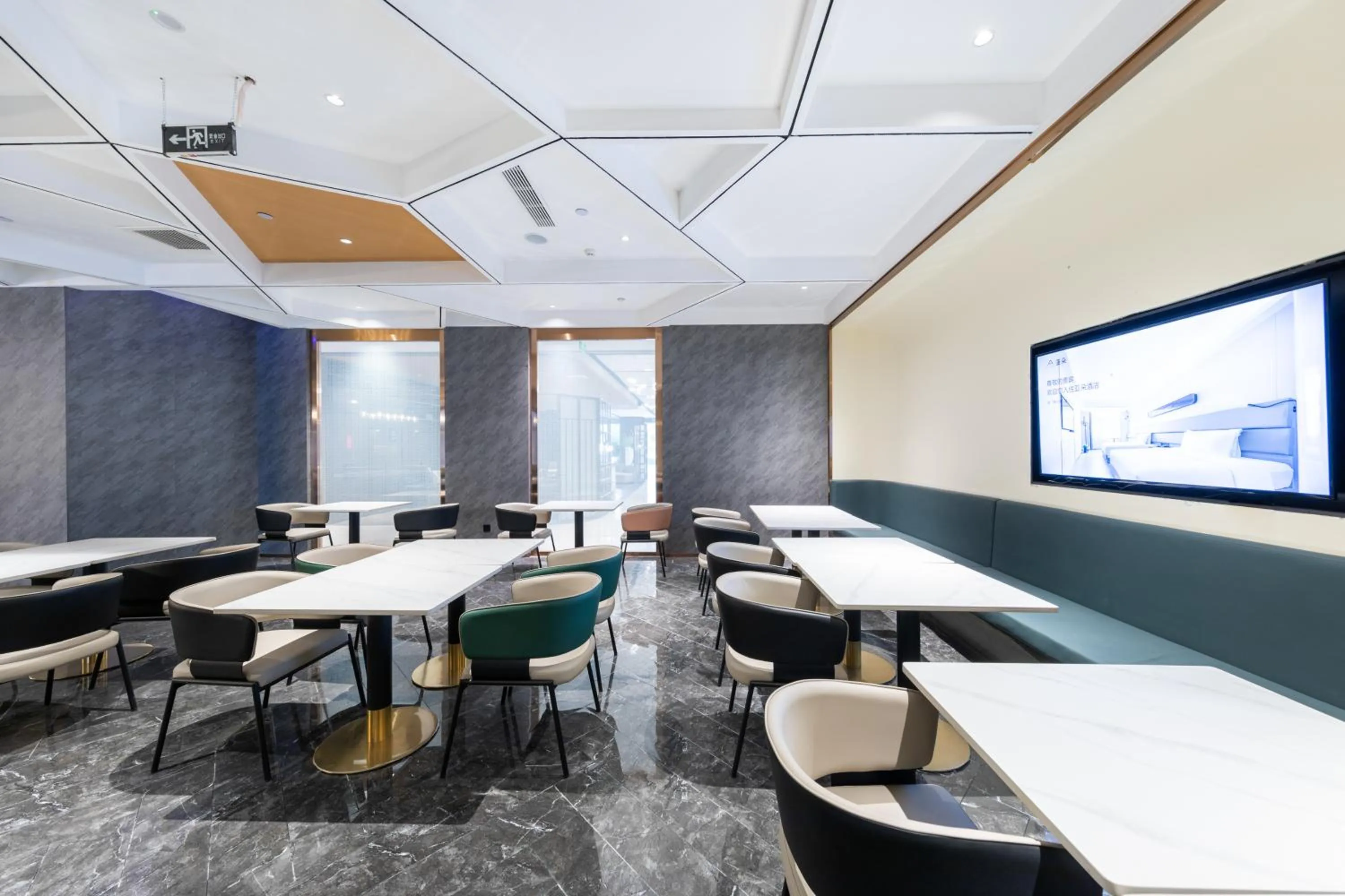 Restaurant/places to eat in Atour Hotel Jinan Huashan Huanyu Max