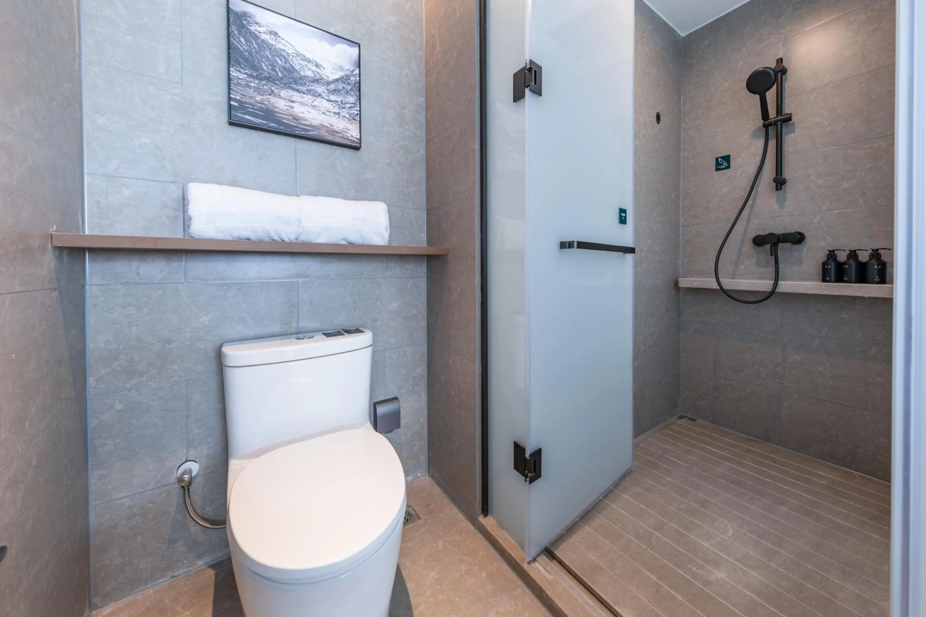 Atour Hotel Jinan Huashan Huanyu Max