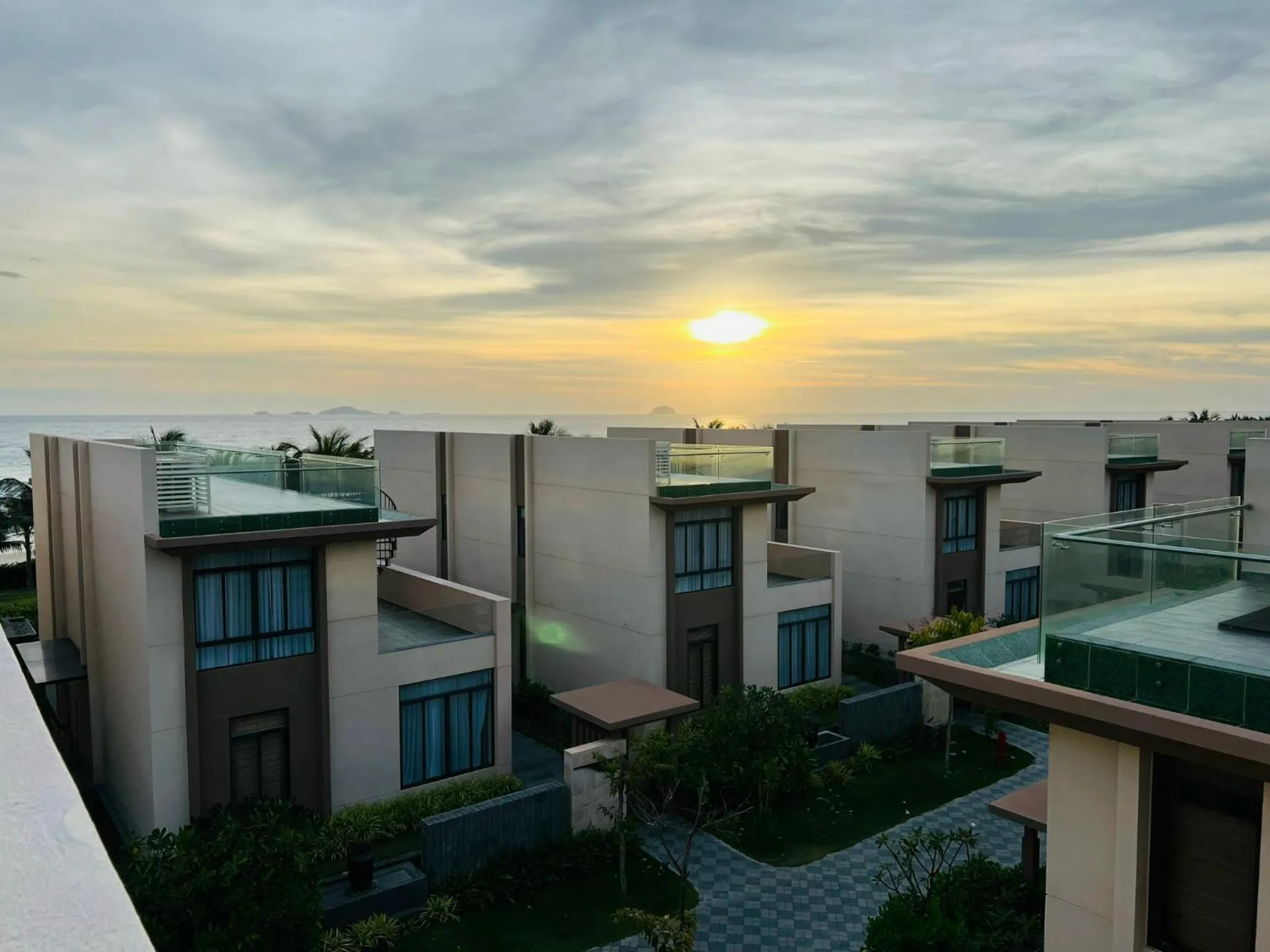 Sunset in Seascape Villas In Long Beach Cam Ranh