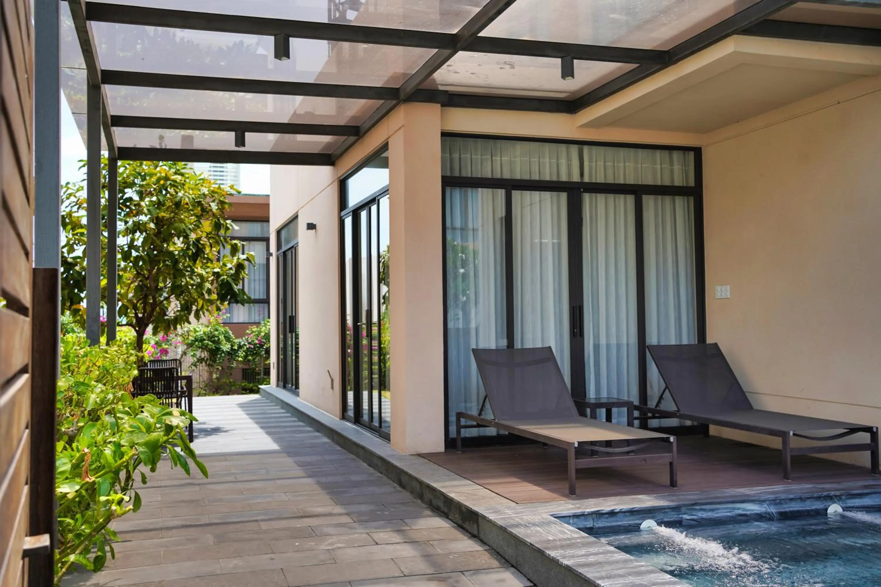 Swimming pool in Seascape Villas In Long Beach Cam Ranh