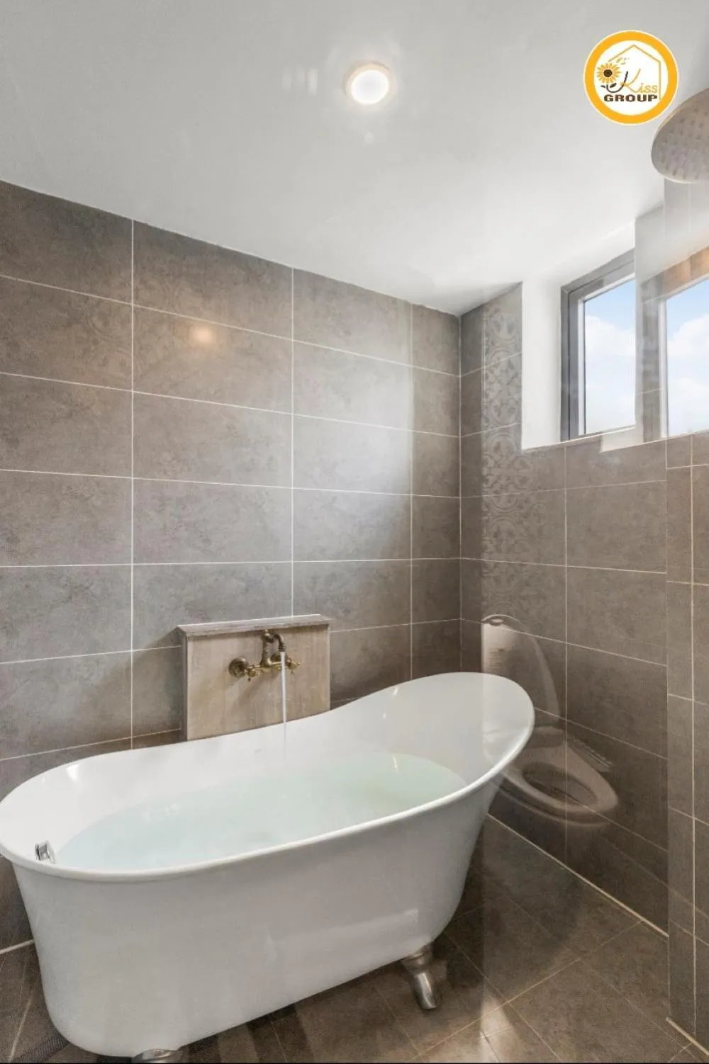 Bath in Tokyo Boutique Front Beach Hotel