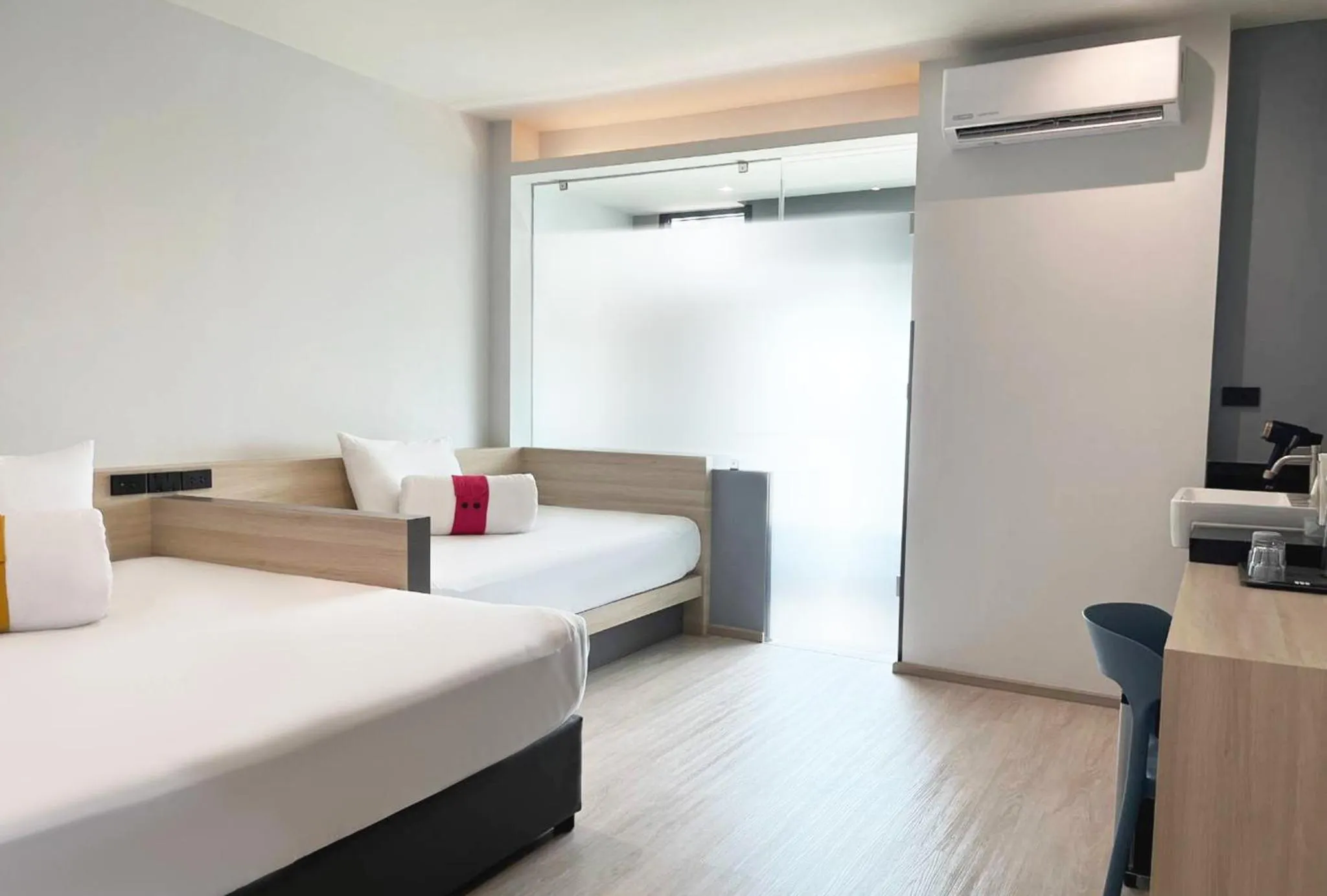 Bed in Hatyai Midtown Hotel