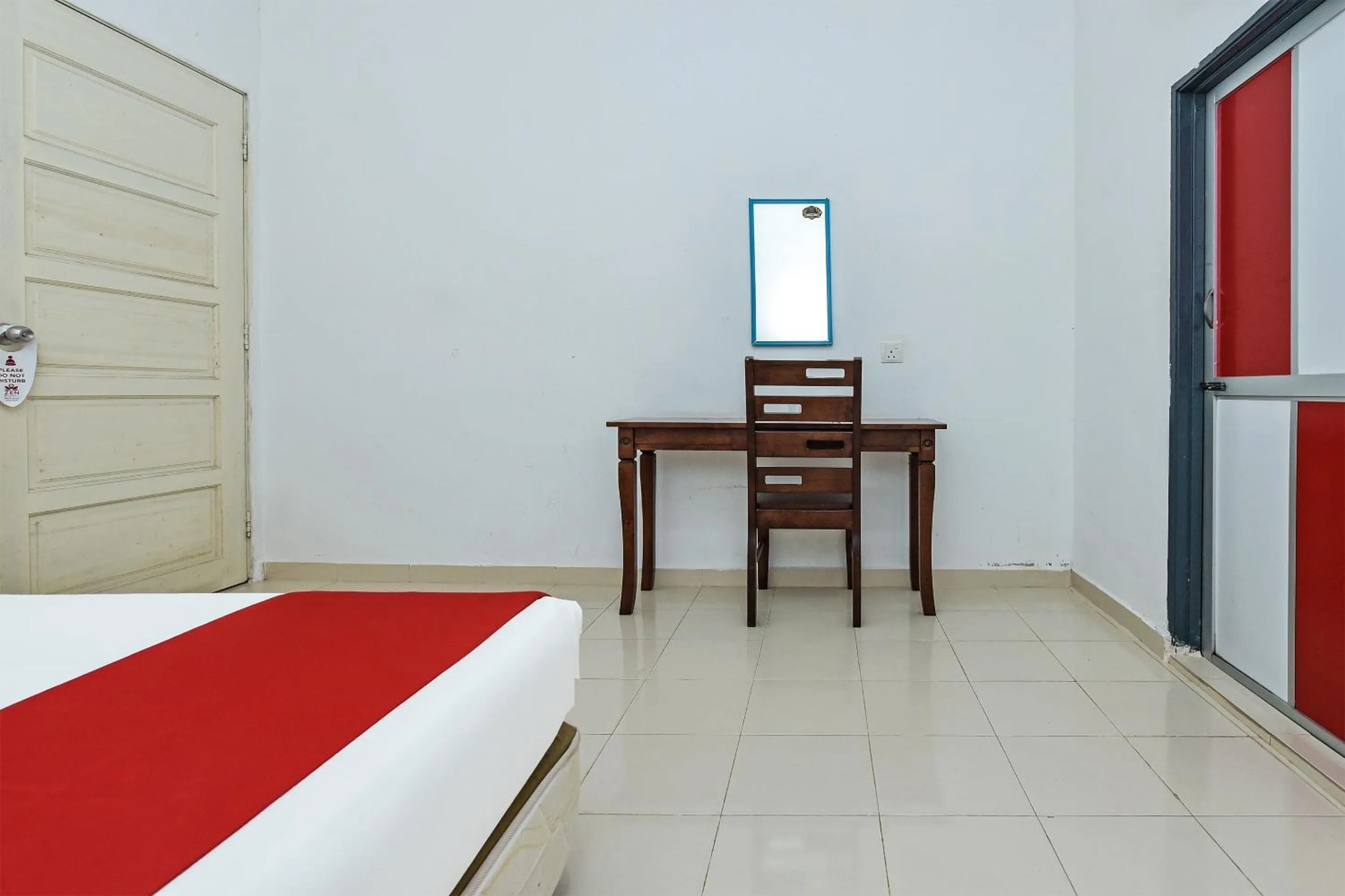 Bedroom in Hotel O Senyum Inn
