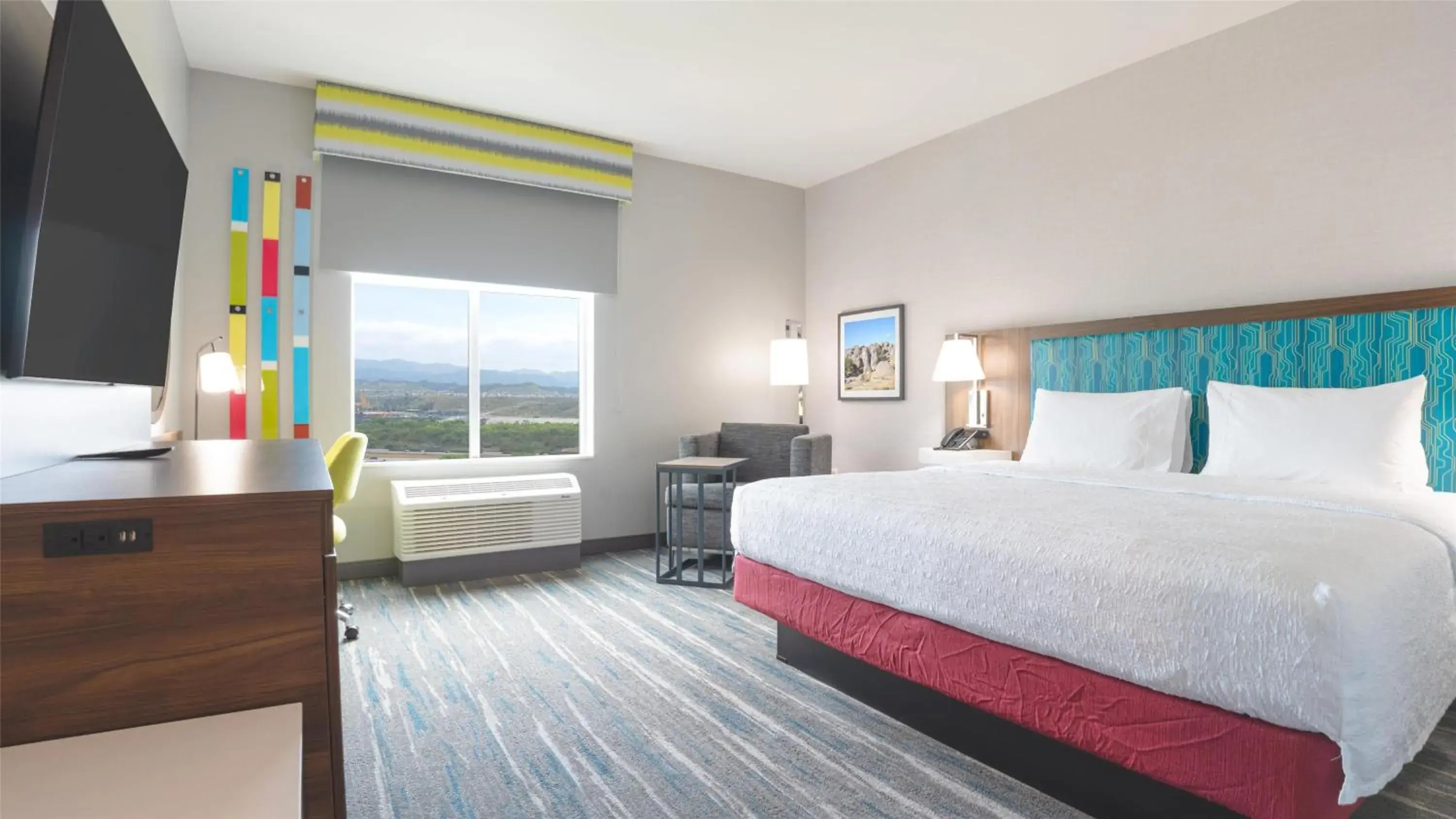 King Room with Sofa Bed - Hearing Access in Hampton Inn By Hilton Santa Clarita-Valencia King Room with Sofa Bed - Hearing Access in Hampton Inn By Hilton Santa Clarita-Valencia