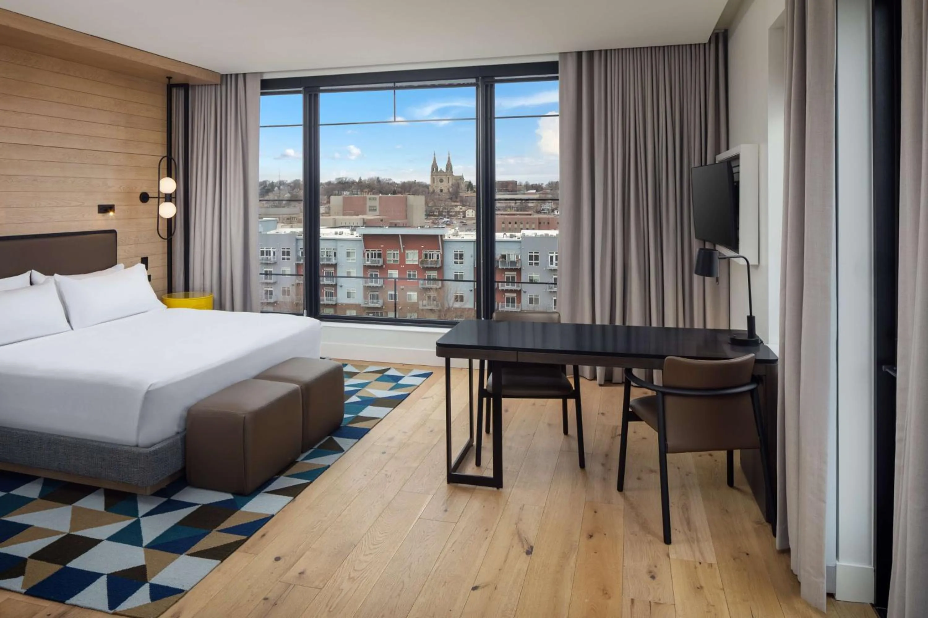 Bed in Canopy By Hilton Sioux Falls Downtown