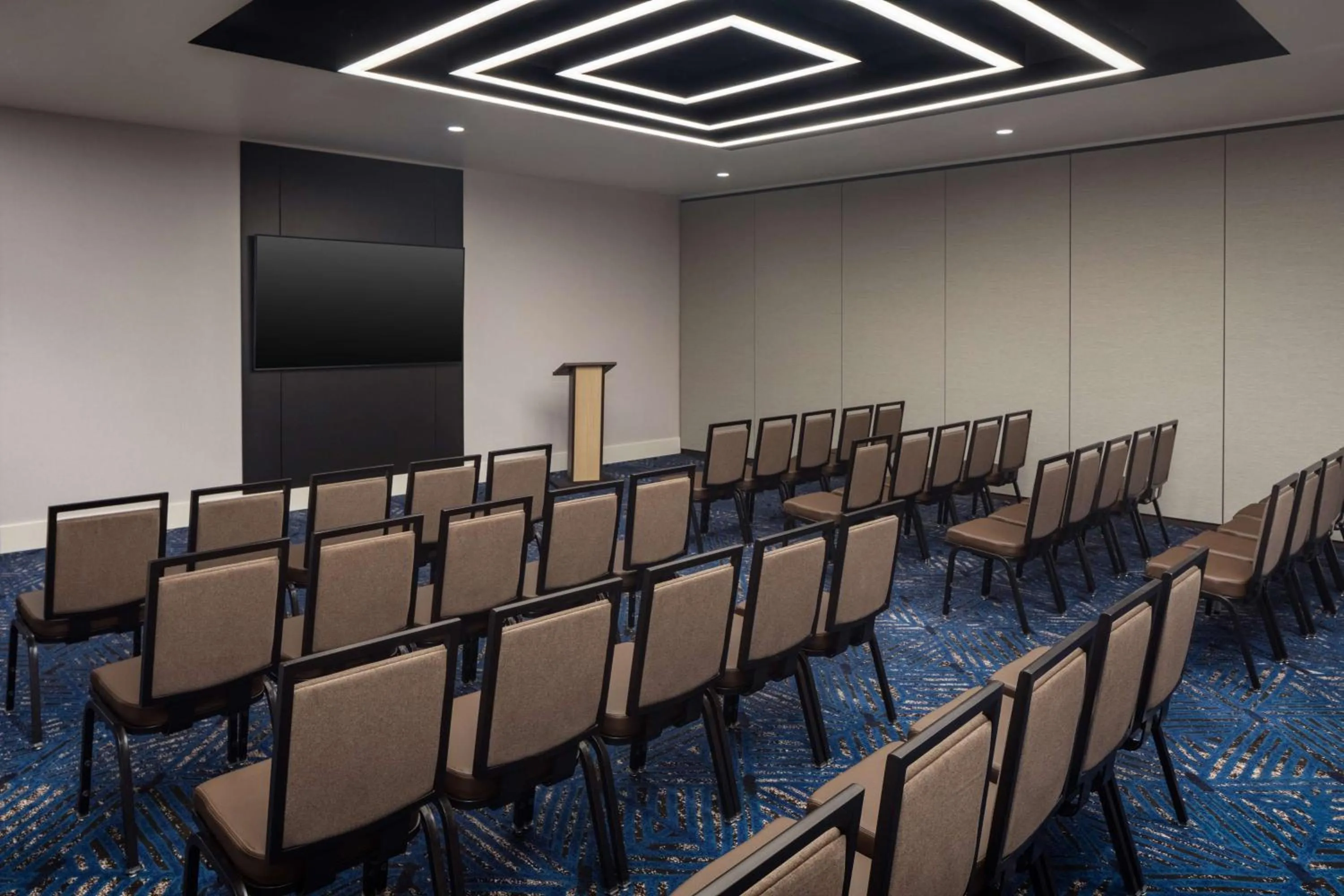 Meeting/conference room in Canopy By Hilton Sioux Falls Downtown