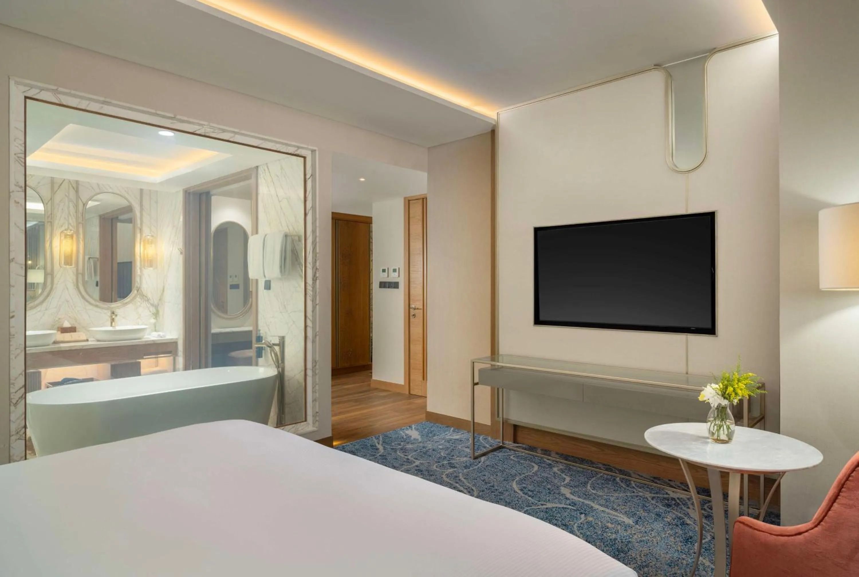 Bathroom, Bed in DoubleTree by Hilton Jakarta Bintaro Jaya