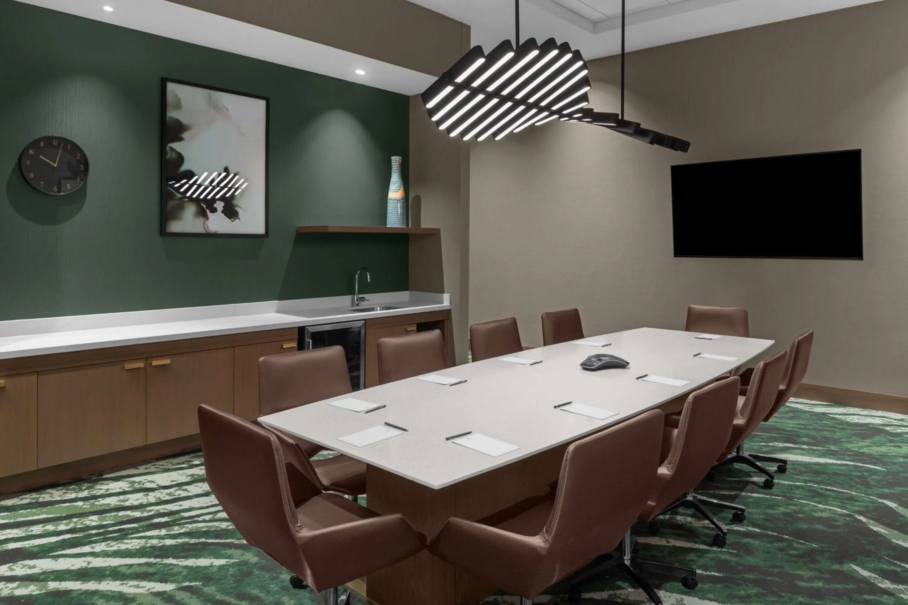 Meeting/conference room in Embassy Suites By Hilton Madison Downtown