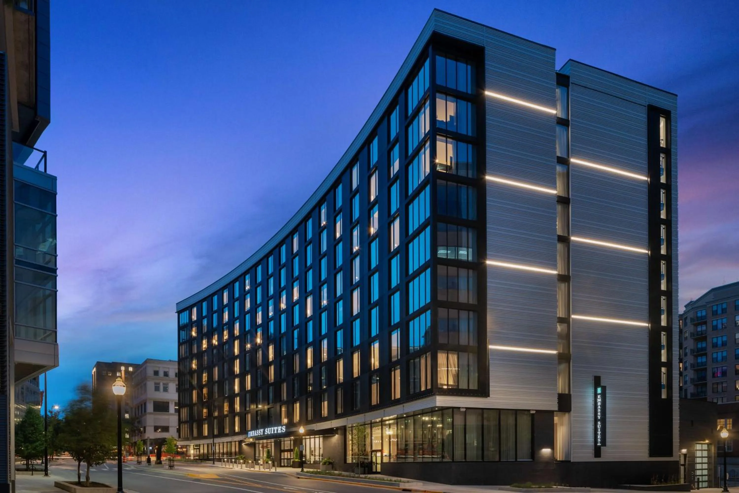 Property building in Embassy Suites By Hilton Madison Downtown