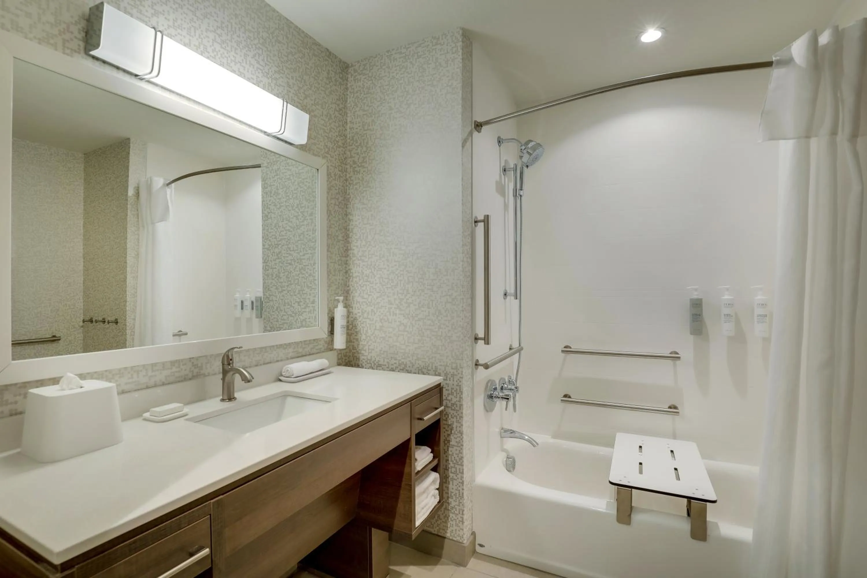 Bathroom in Home2 Suites By Hilton Sanford