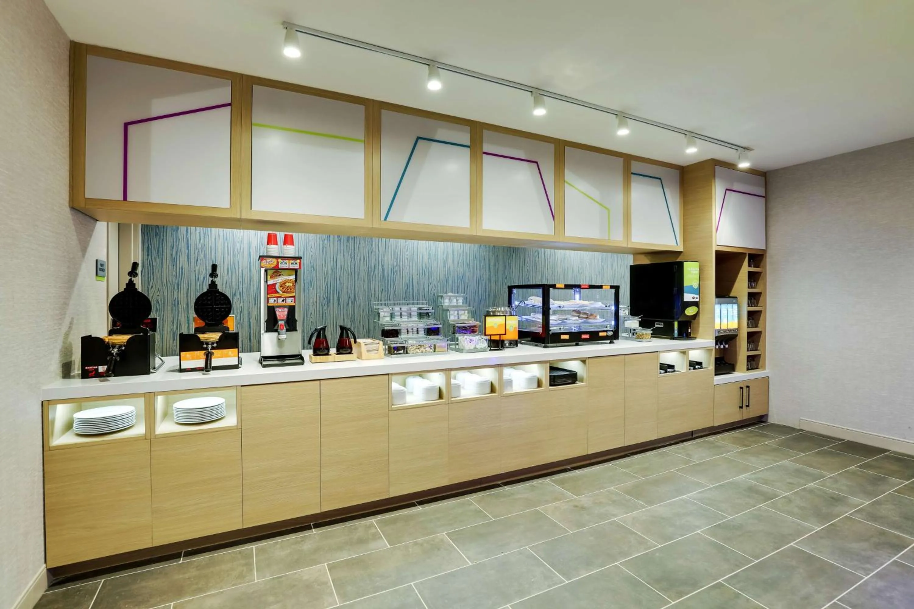 Breakfast in Home2 Suites By Hilton Sanford