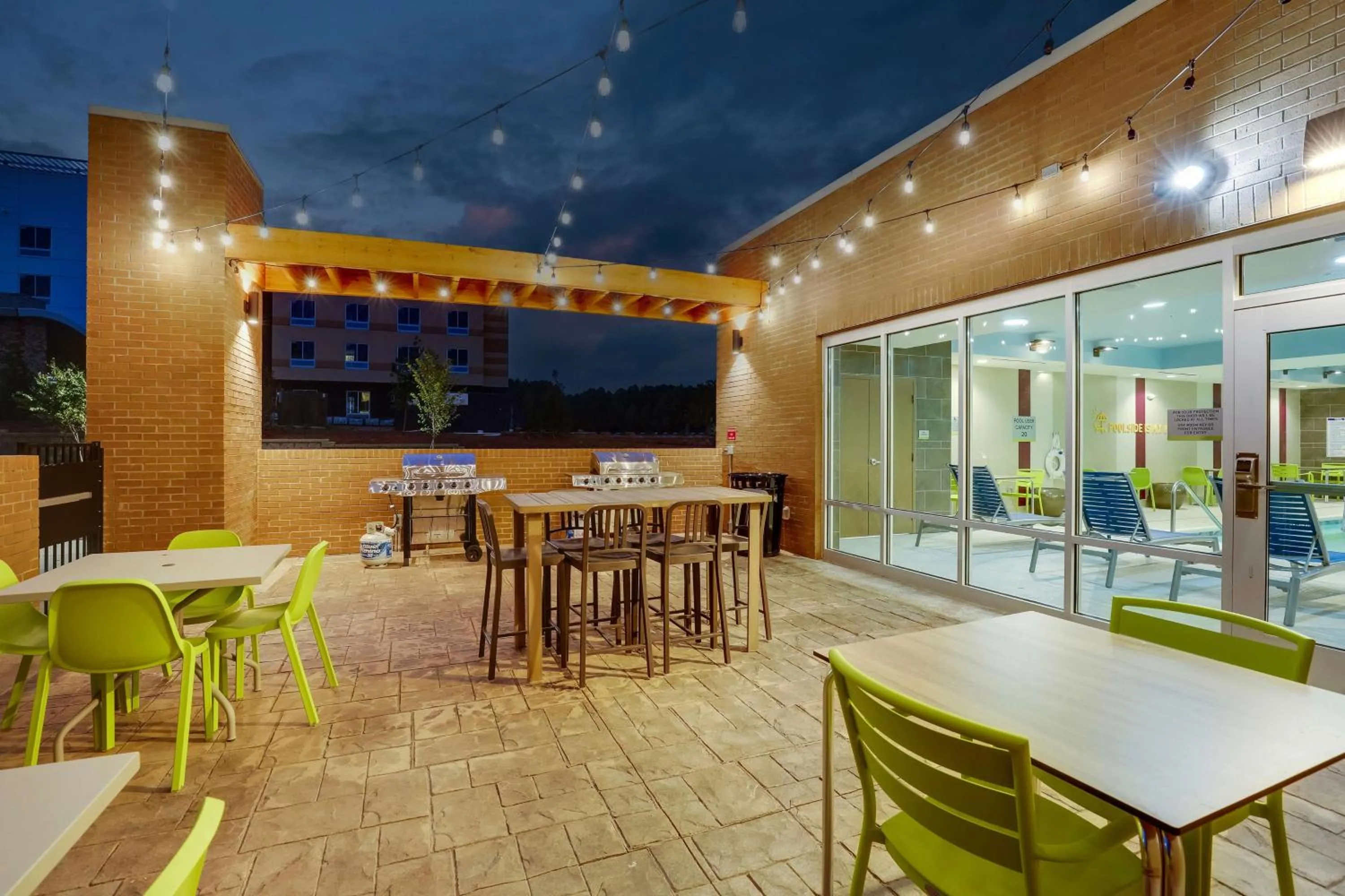 Patio in Home2 Suites By Hilton Sanford