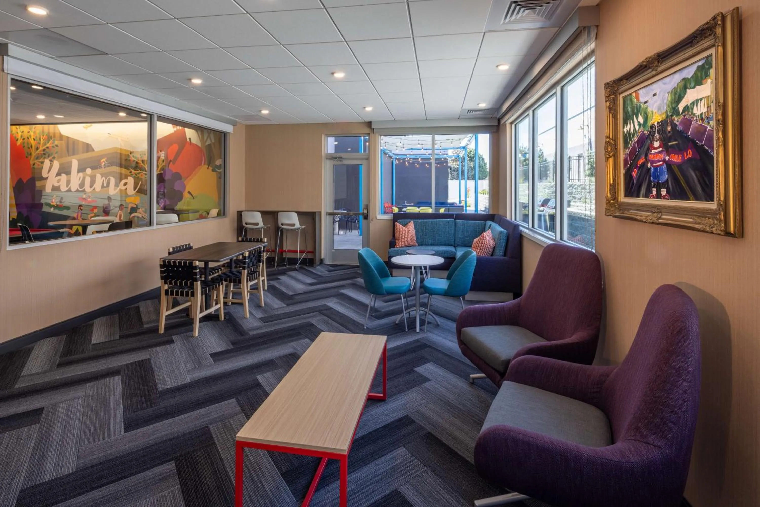 Lobby or reception in Tru By Hilton Yakima Airport