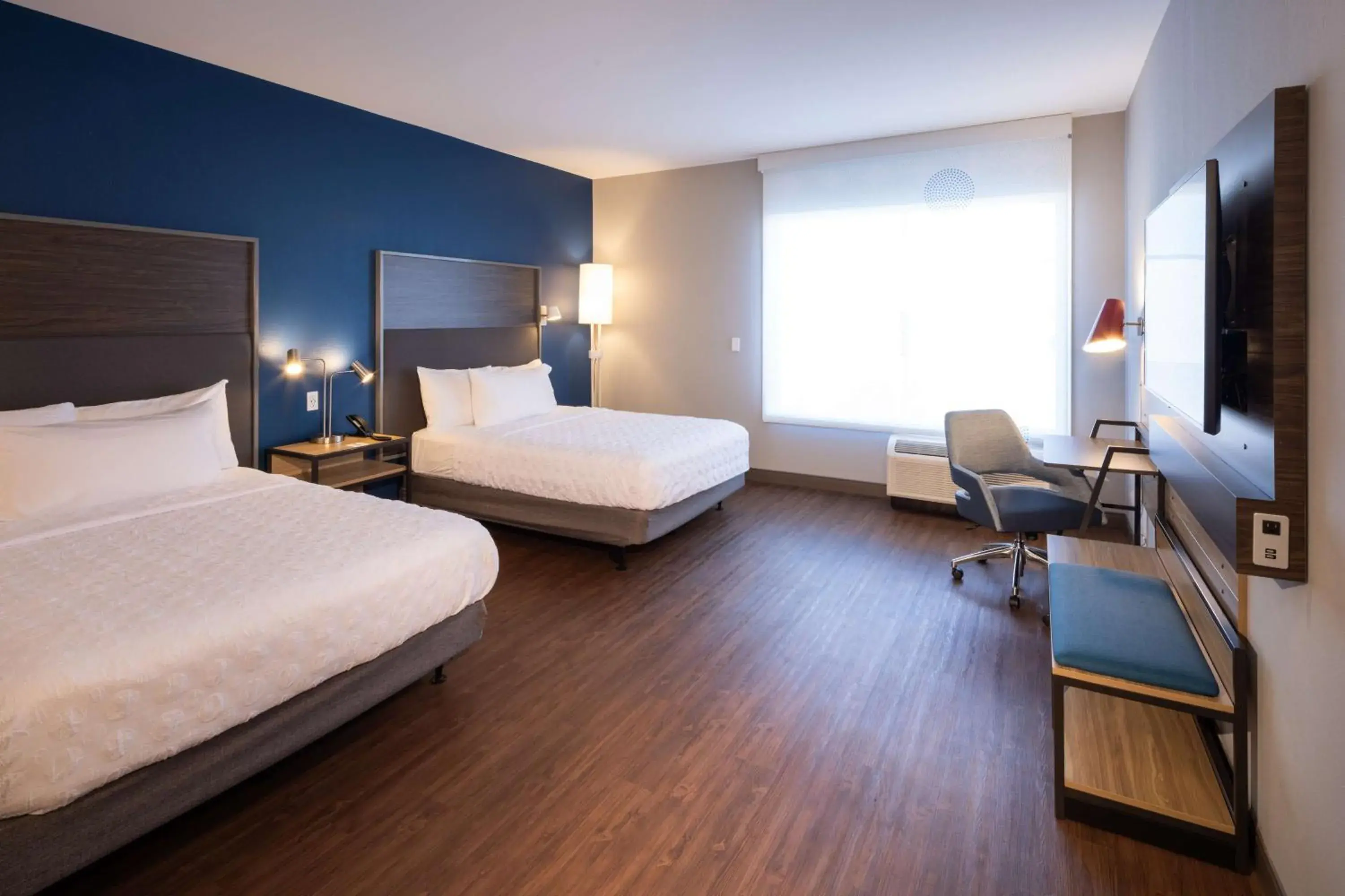 Queen Room with Two Queen Beds - Hearing Access in Tru By Hilton Yakima Airport Queen Room with Two Queen Beds - Hearing Access in Tru By Hilton Yakima Airport