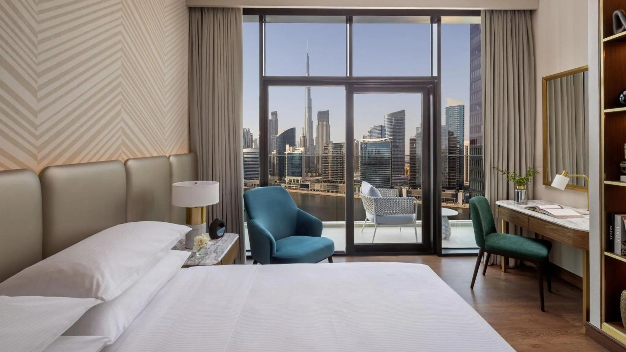 Photo of the whole room, Bed in InterContinental Residences Dubai Business Bay by IHG
