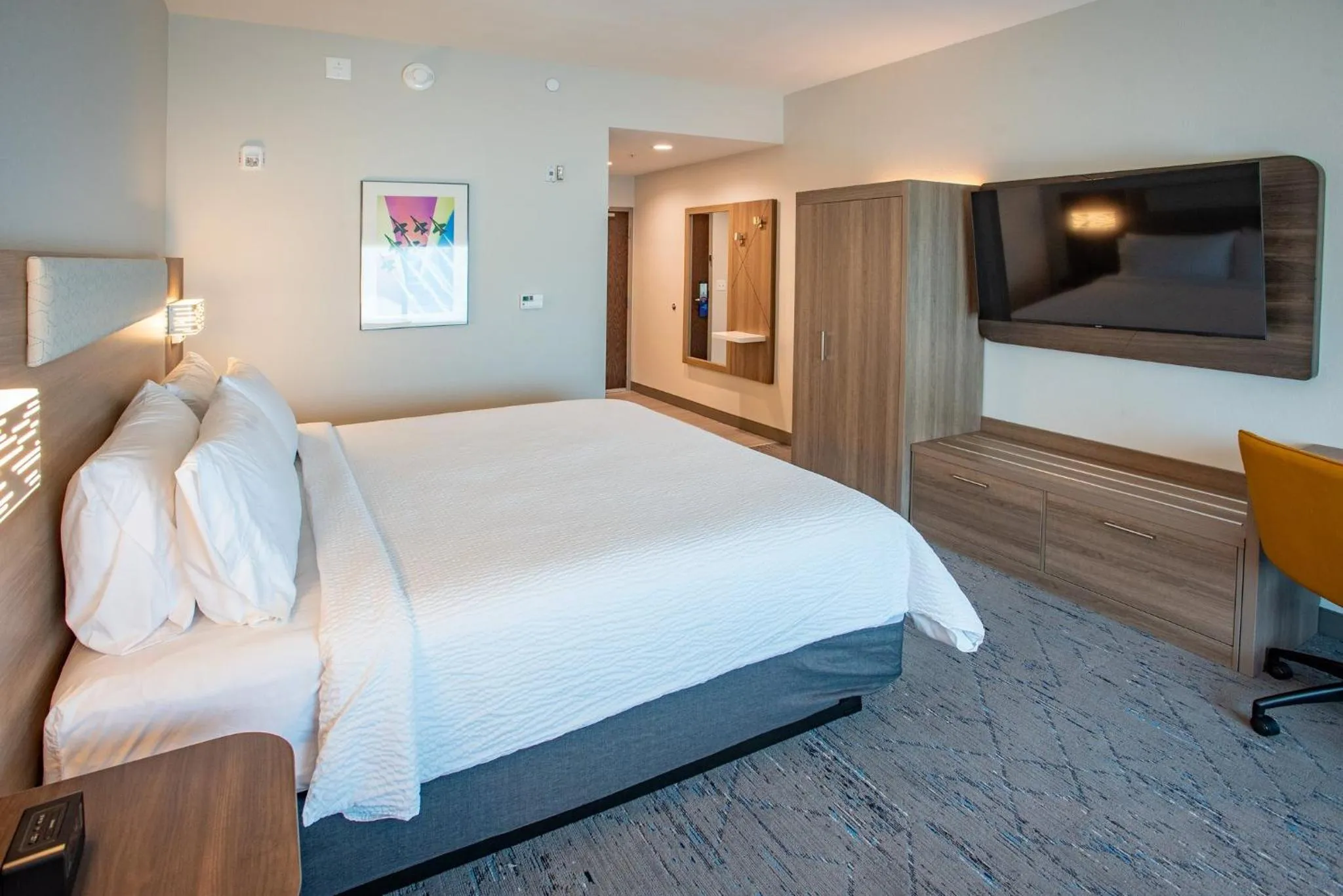 Photo of the whole room, Bed in Holiday Inn Express & Suites Pensacola Airport North – I-10 by IHG