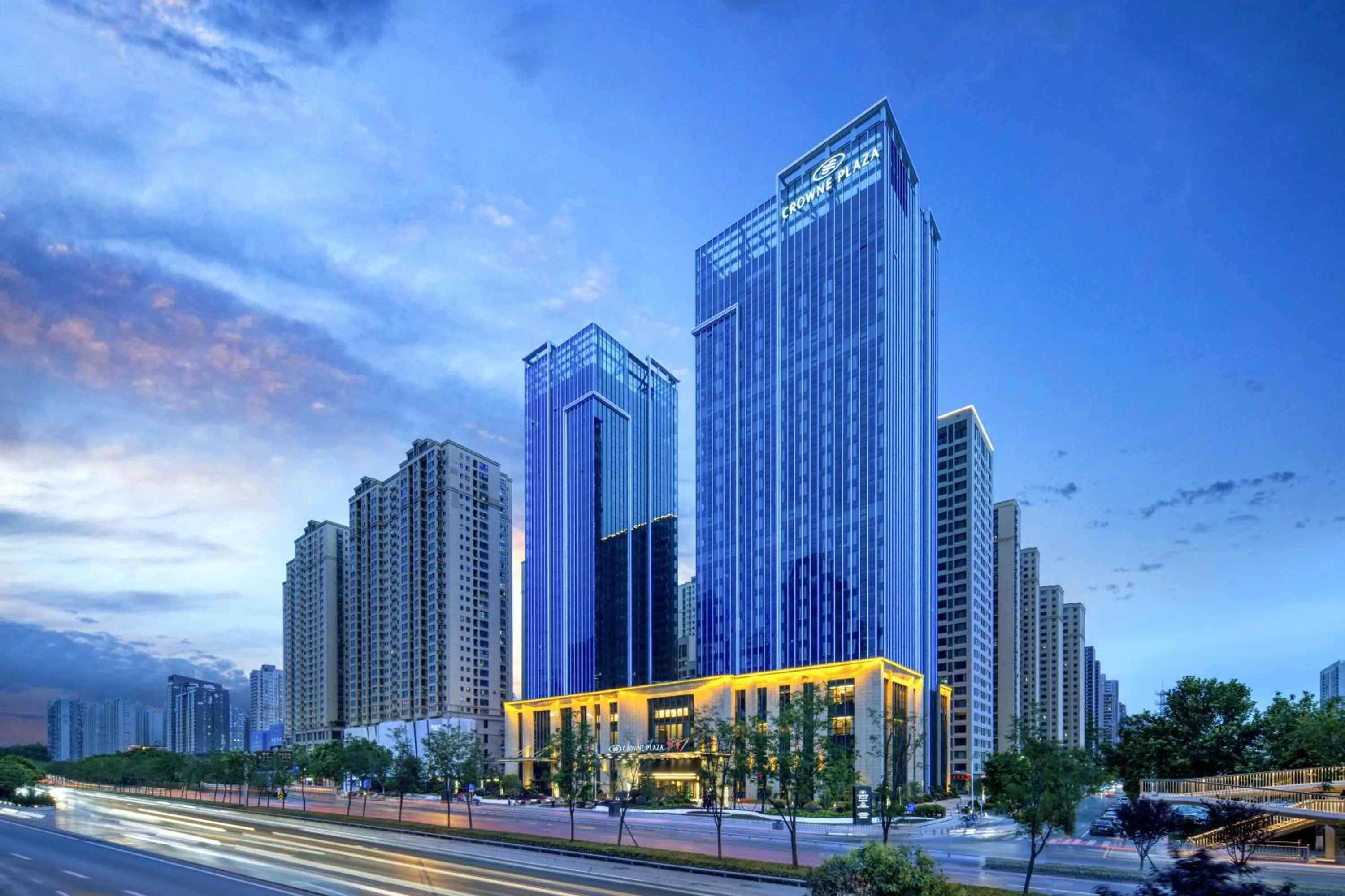 Property building in Crowne Plaza Xi'an Weiyang by IHG