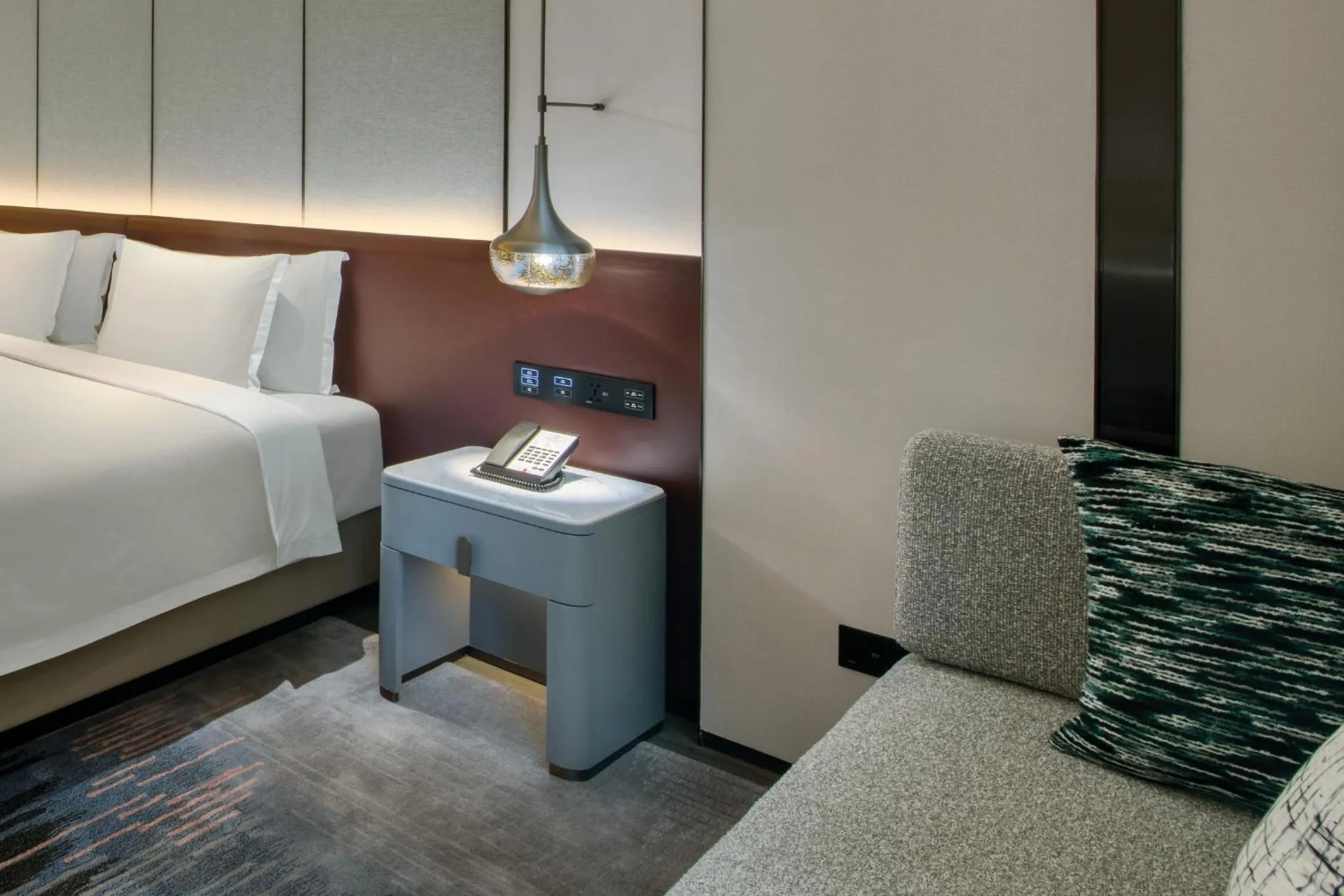 Bedroom, Bed in Crowne Plaza Xi'an Weiyang by IHG