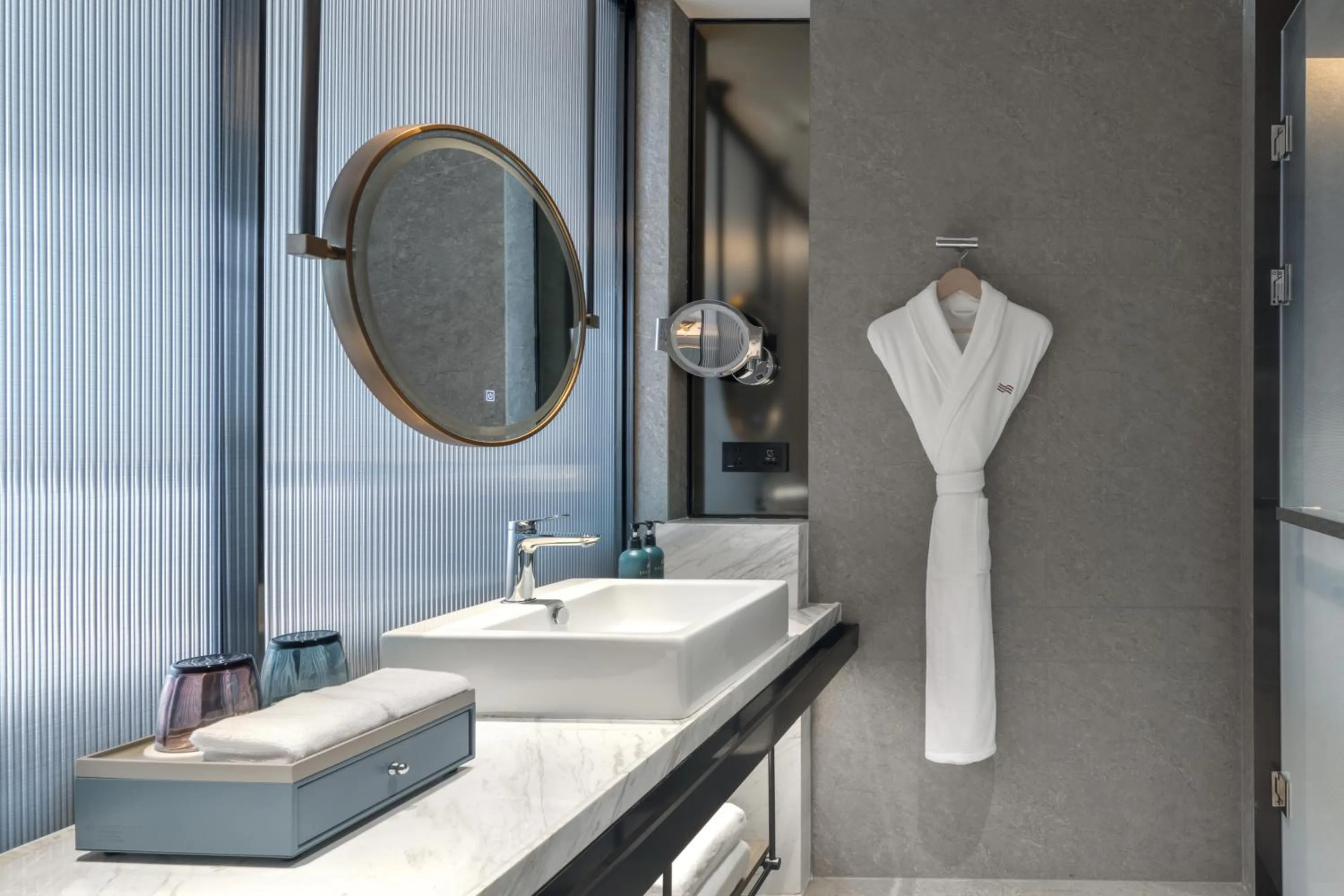 Bathroom in Crowne Plaza Xi'an Weiyang by IHG