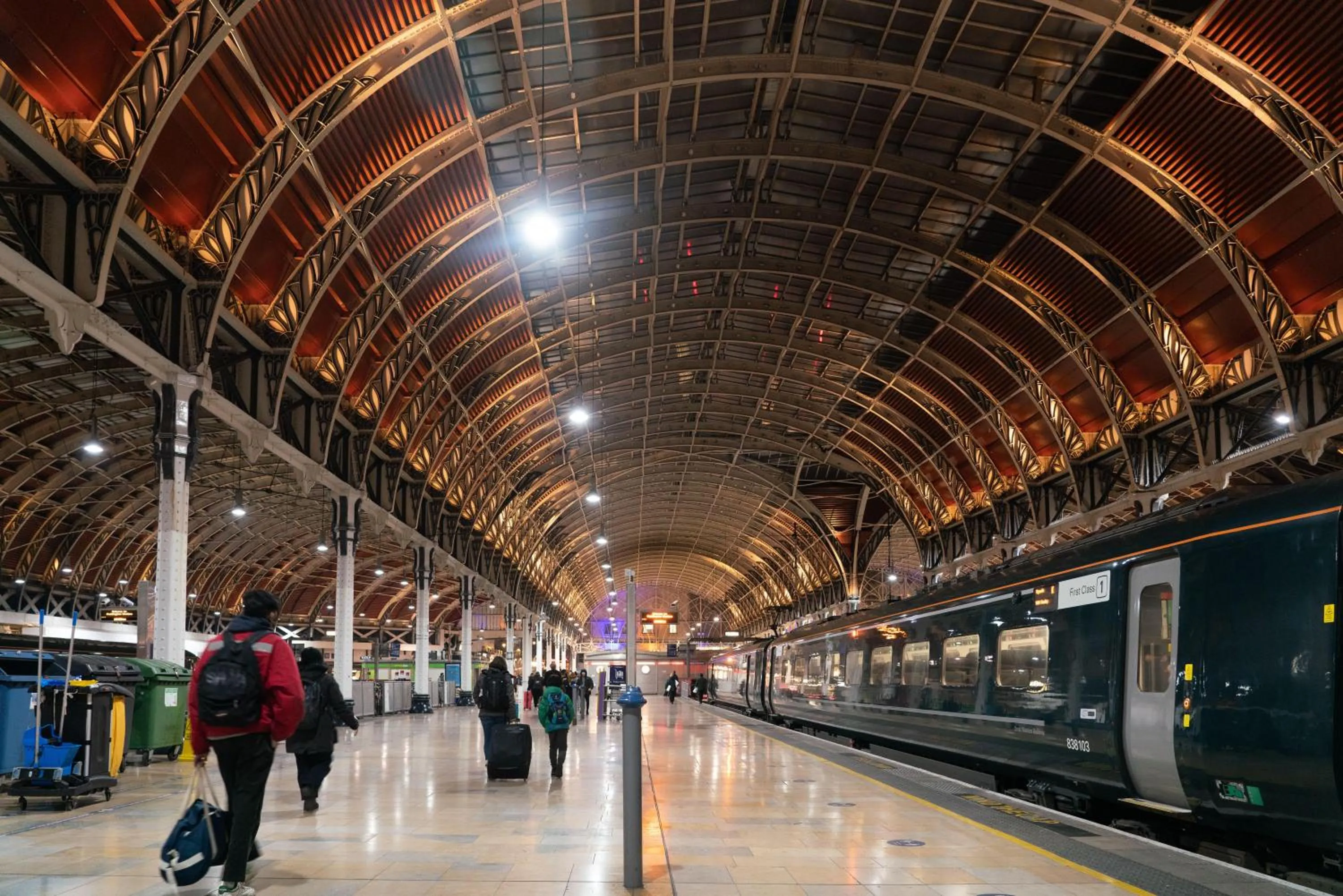 People in Hyde Park Radnor Hotel B&B