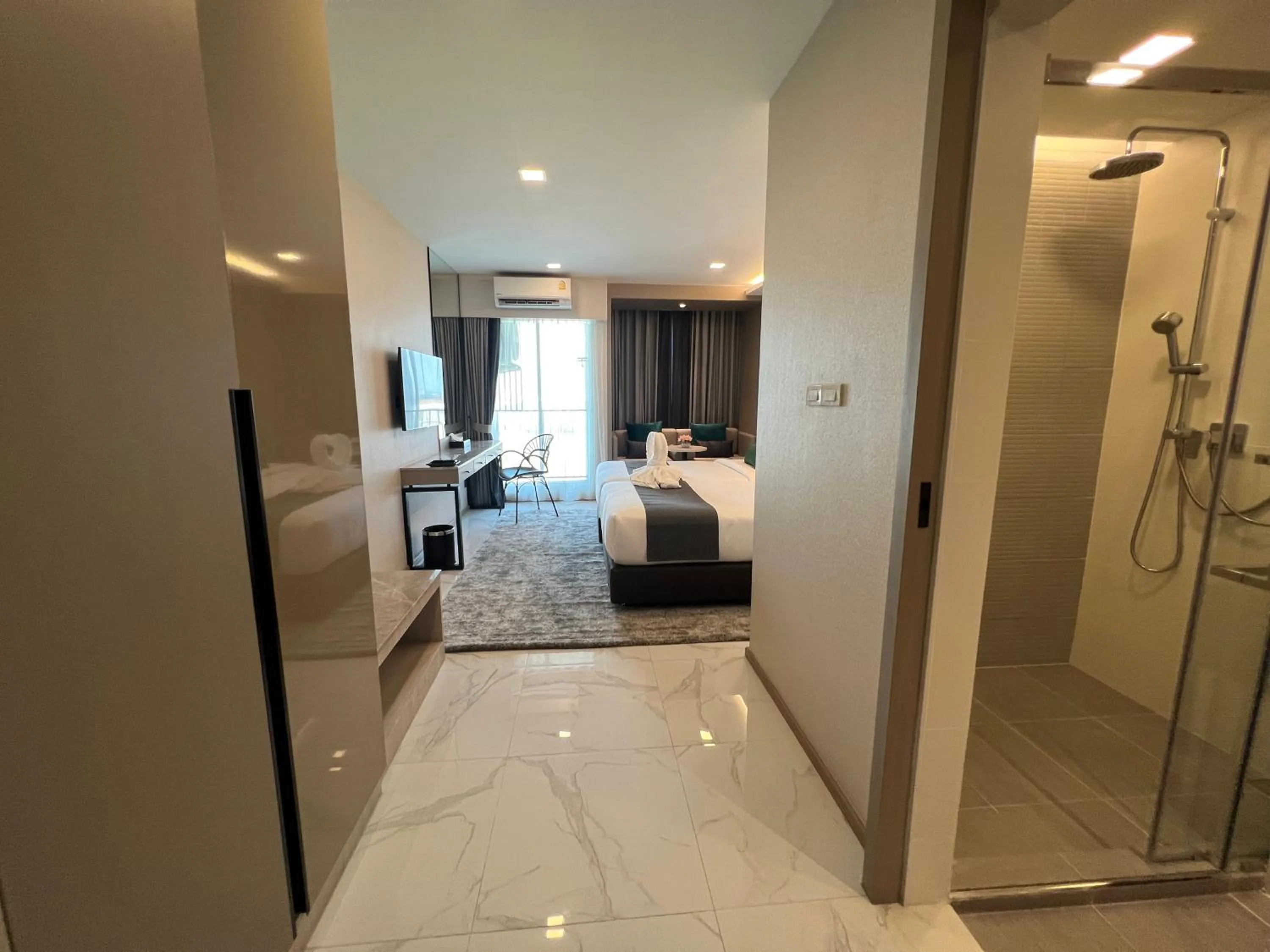 Bed in ARNI Skye Hotel