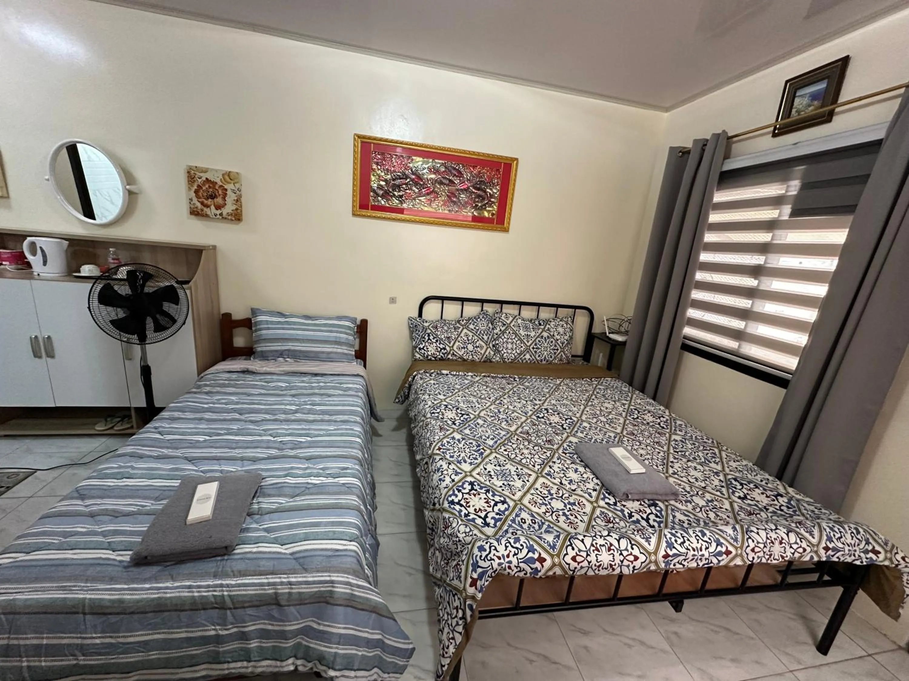 Bed in Topaz Bed & Breakfast Hotel