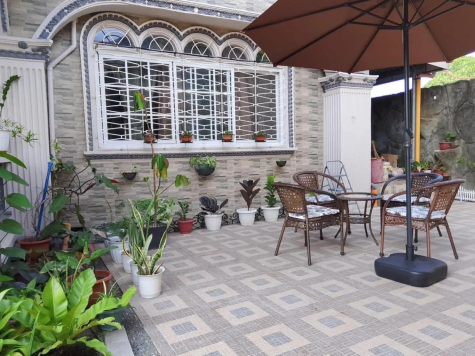 Topaz Bed & Breakfast Hotel