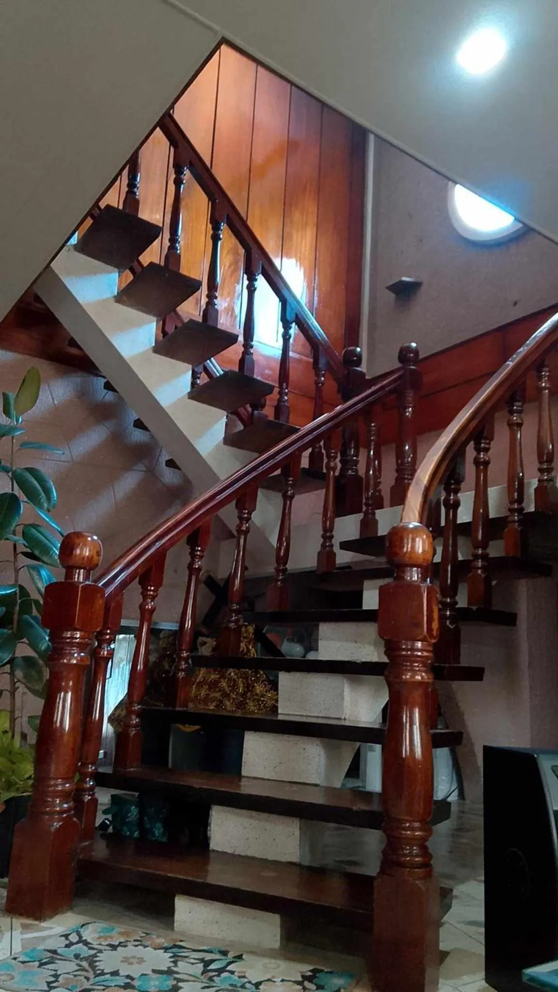 Topaz Bed & Breakfast Hotel