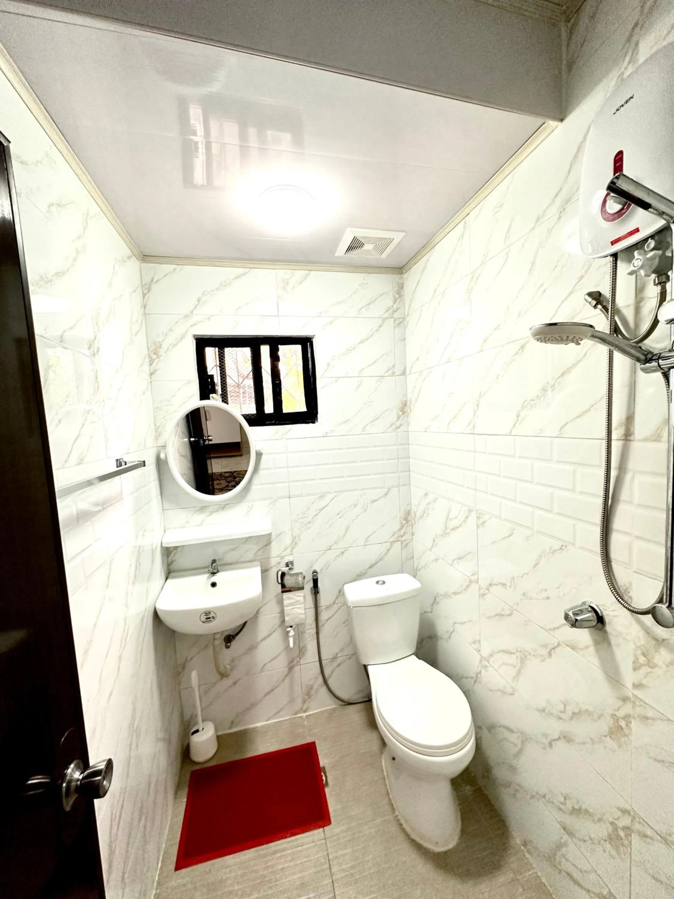 Topaz Bed & Breakfast Hotel