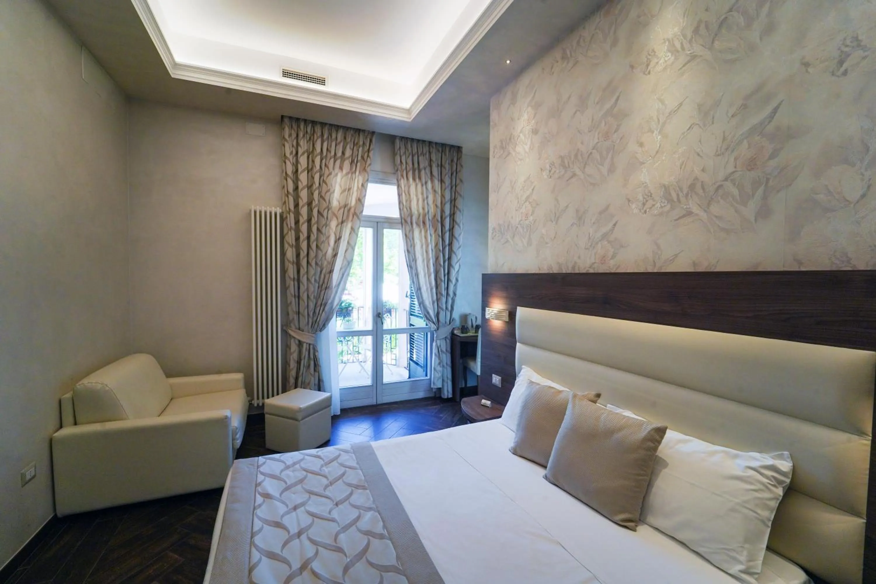 Bed in Villa Pallotta Luxury B&B