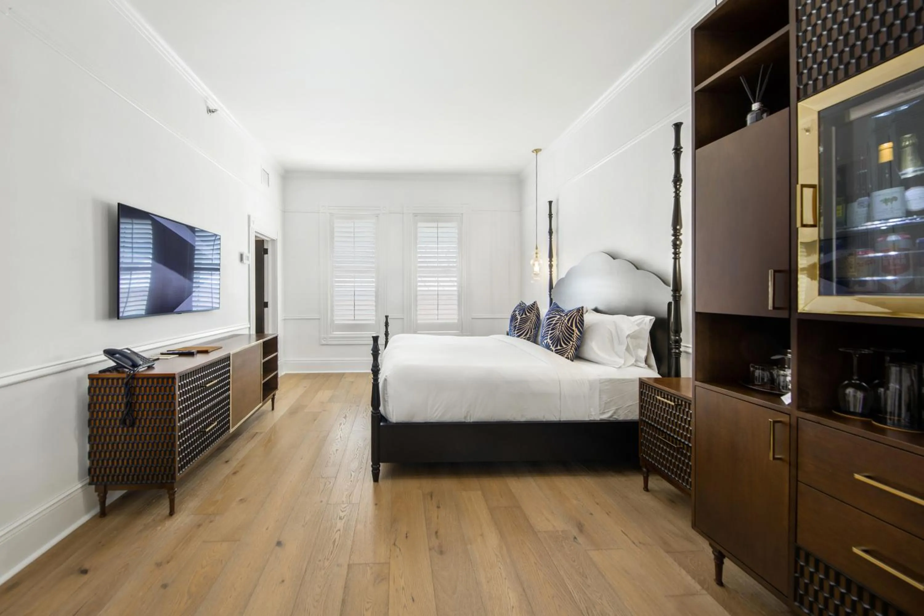 Bed in Fairmount Hotel