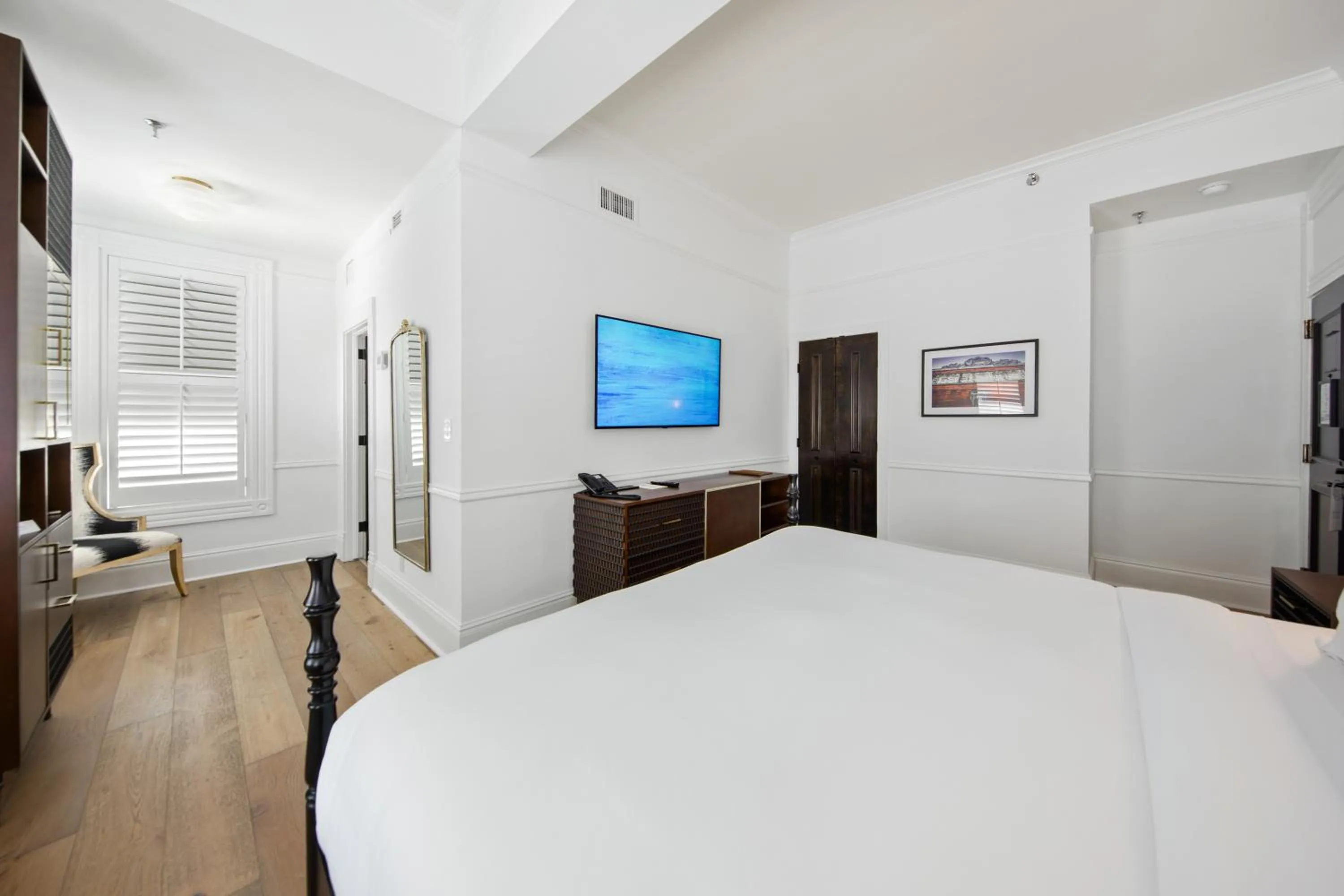 Bed in Fairmount Hotel