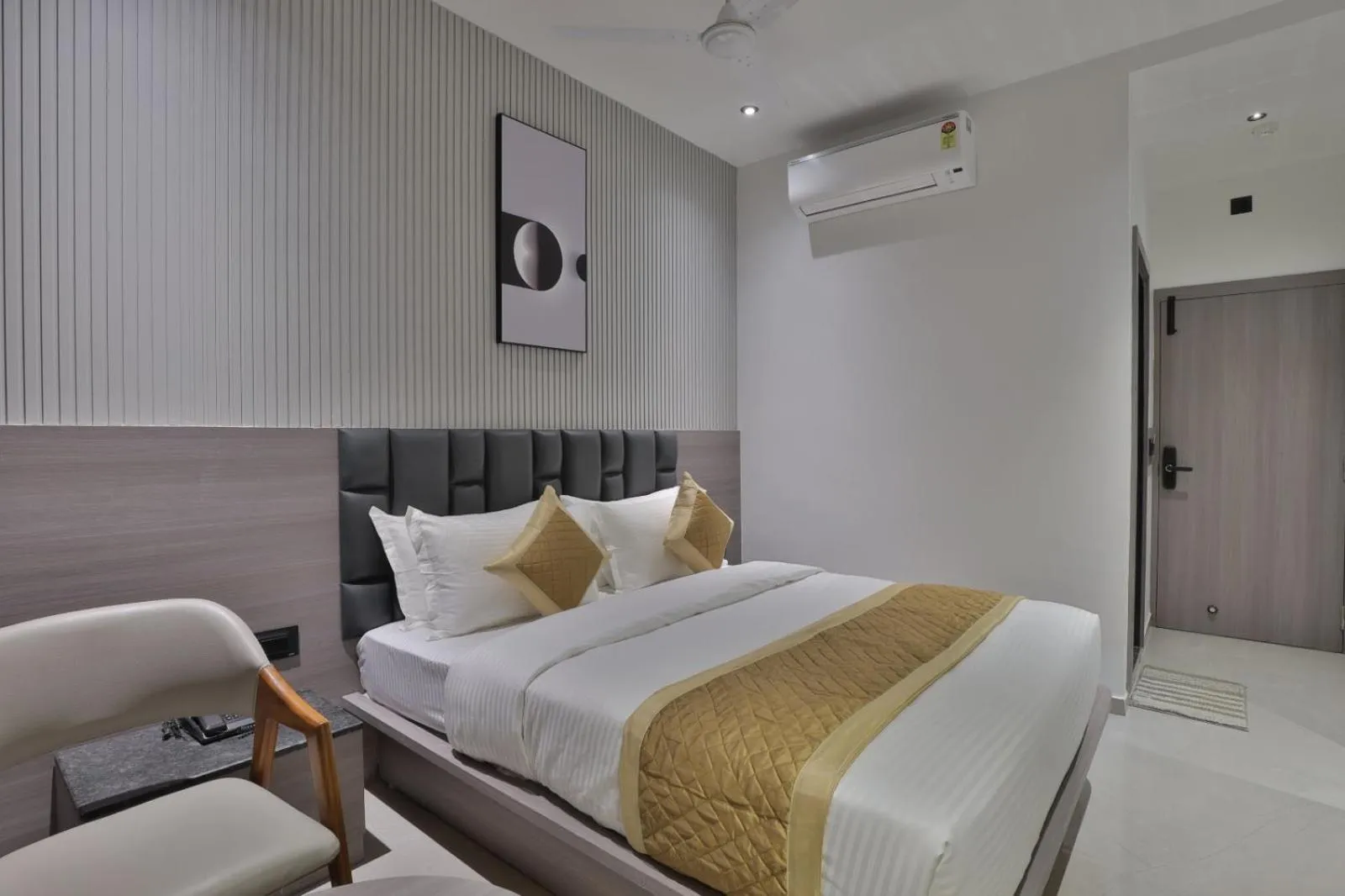 Bedroom in Hotel Legacy