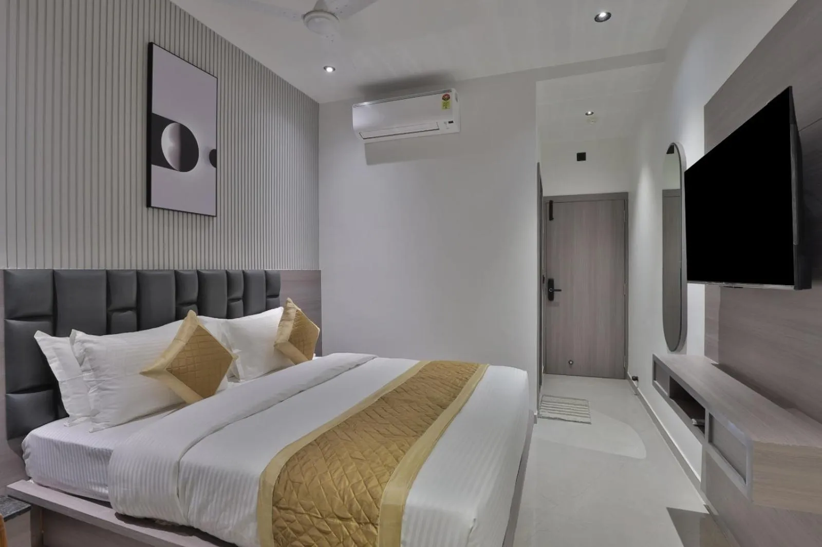 Bedroom in Hotel Legacy