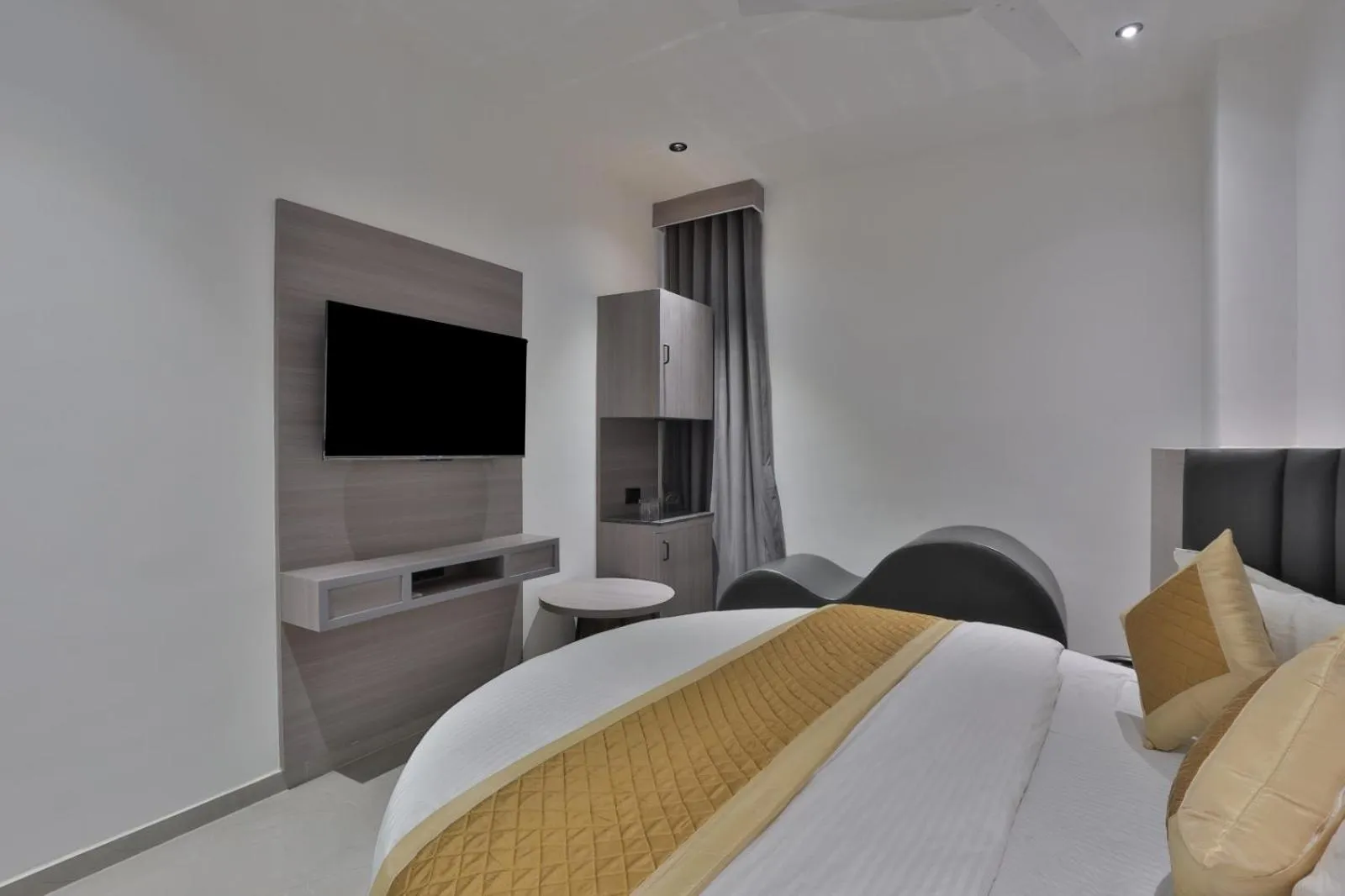 Bedroom in Hotel Legacy