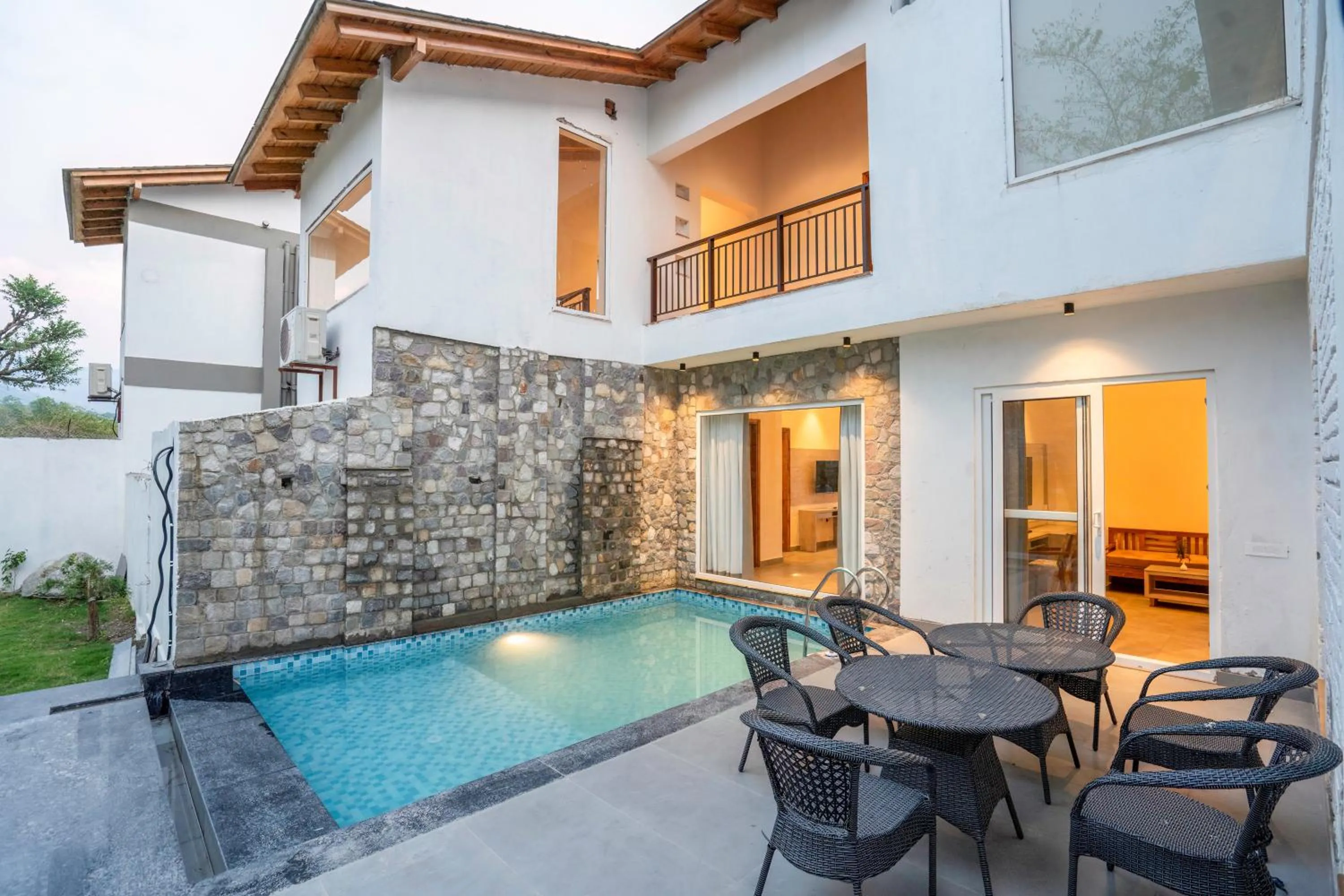 Swimming pool in Evara Spa & Resort