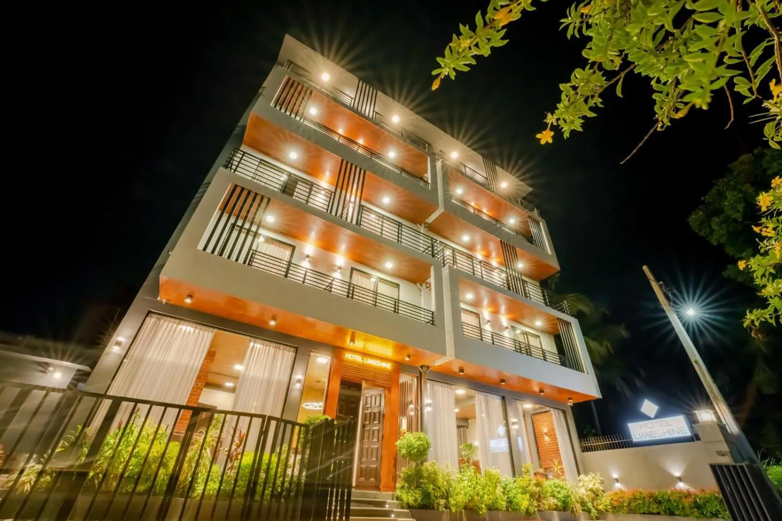 Property building in Limeshine - Airport Transit Hotels & Residences