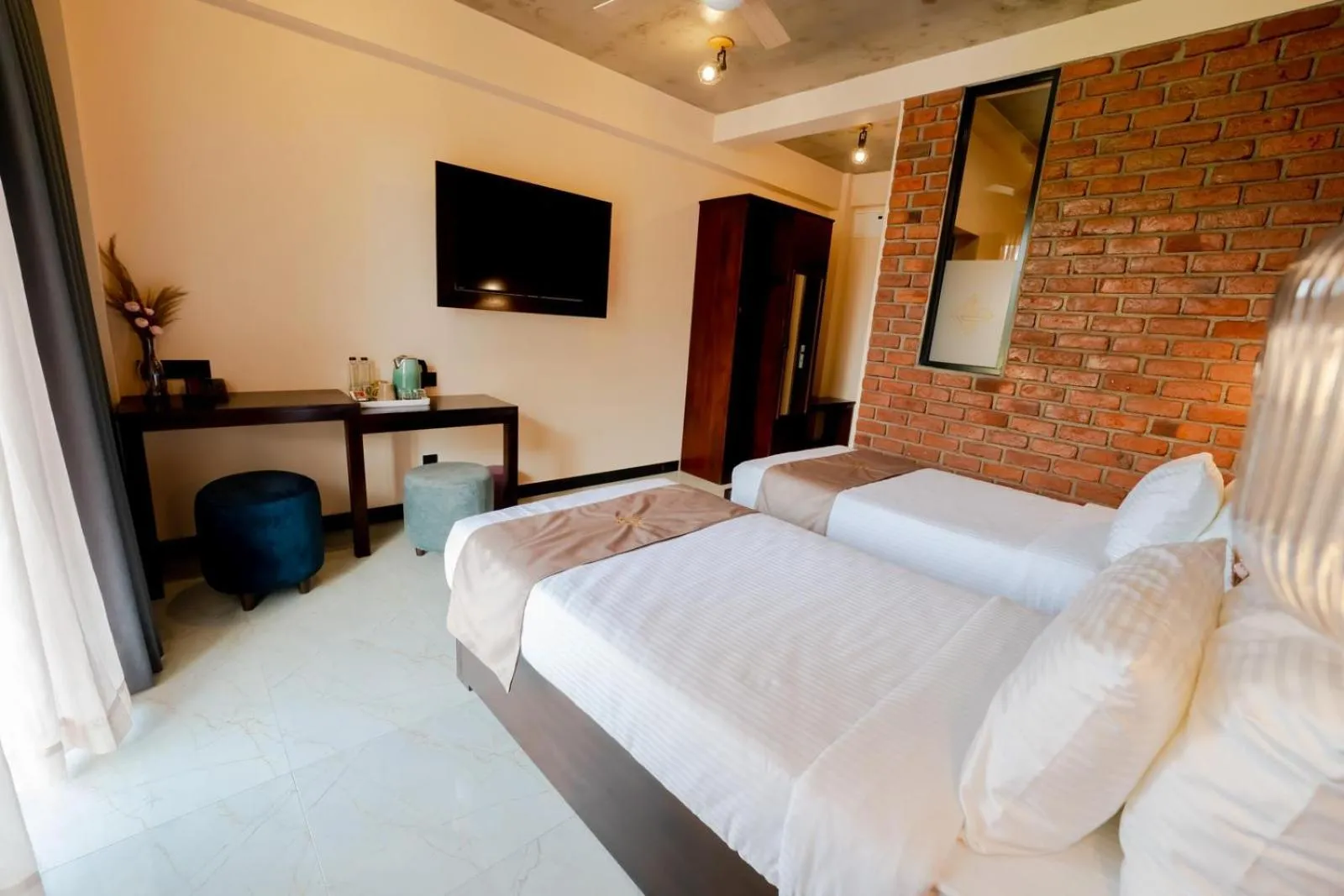 Bed in Limeshine - Airport Transit Hotels & Residences