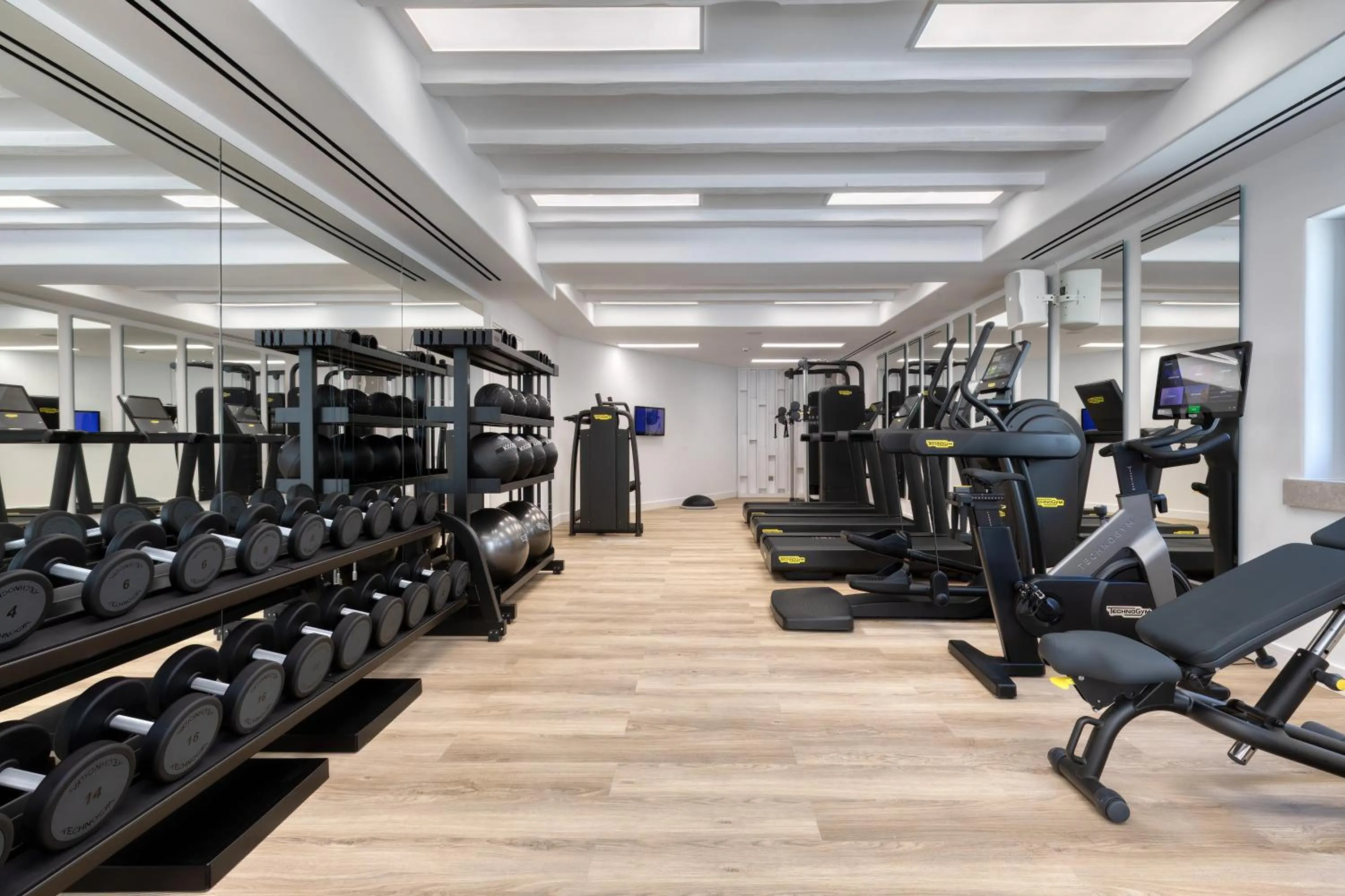 Fitness centre/facilities in Sandblu Santorini, LXR Hotels & Resorts