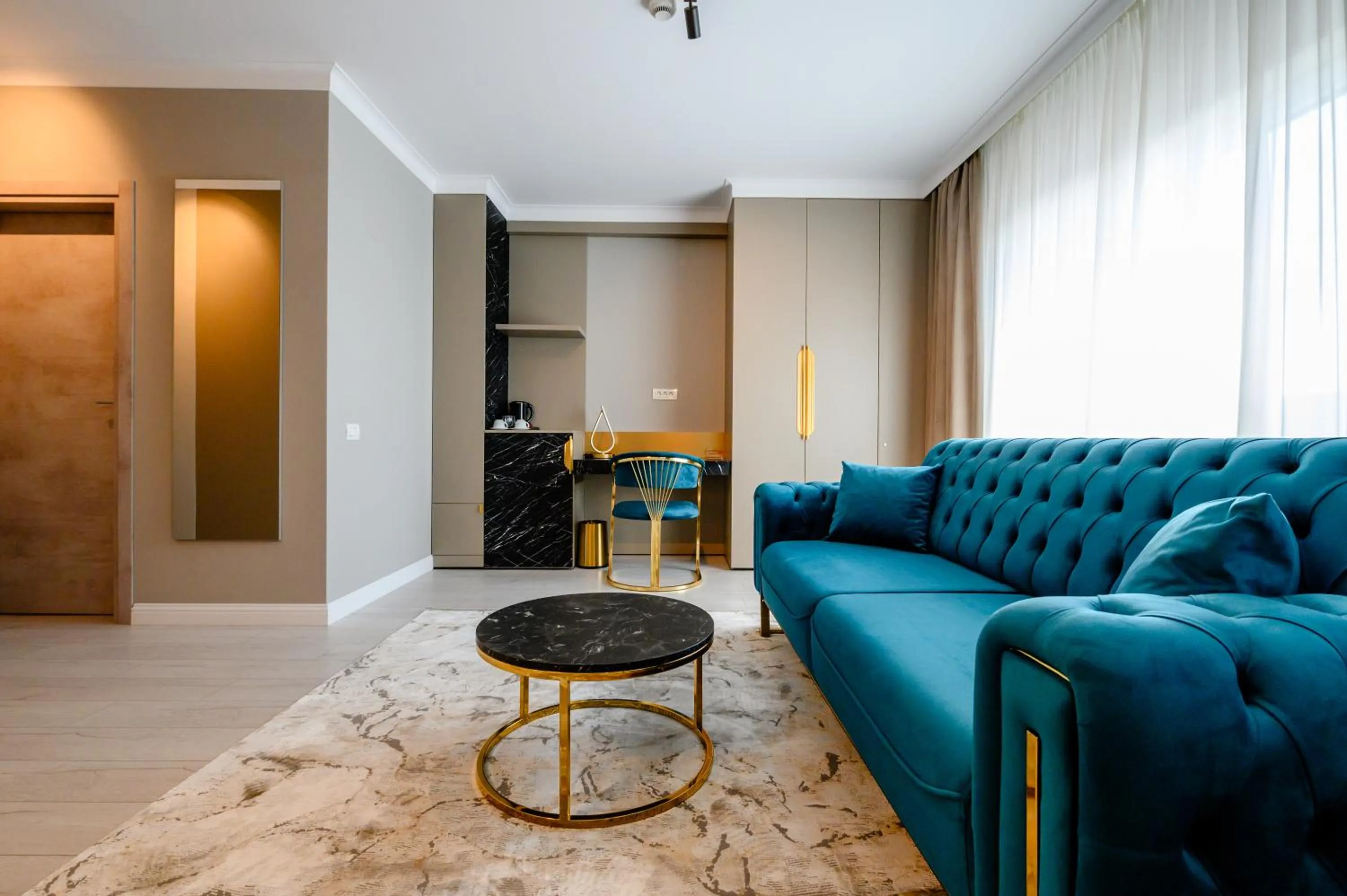 Living room in Elitte Inn & Suites