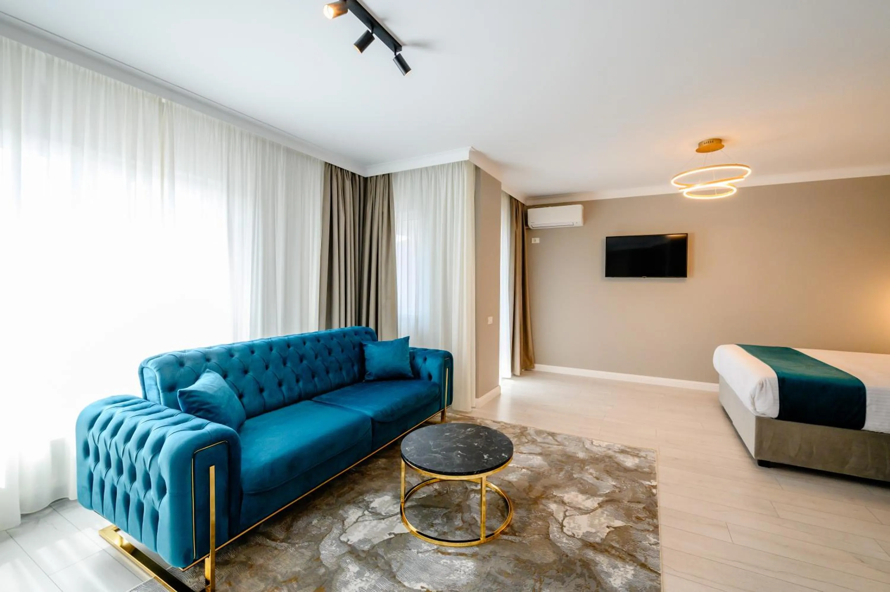 Bed in Elitte Inn & Suites