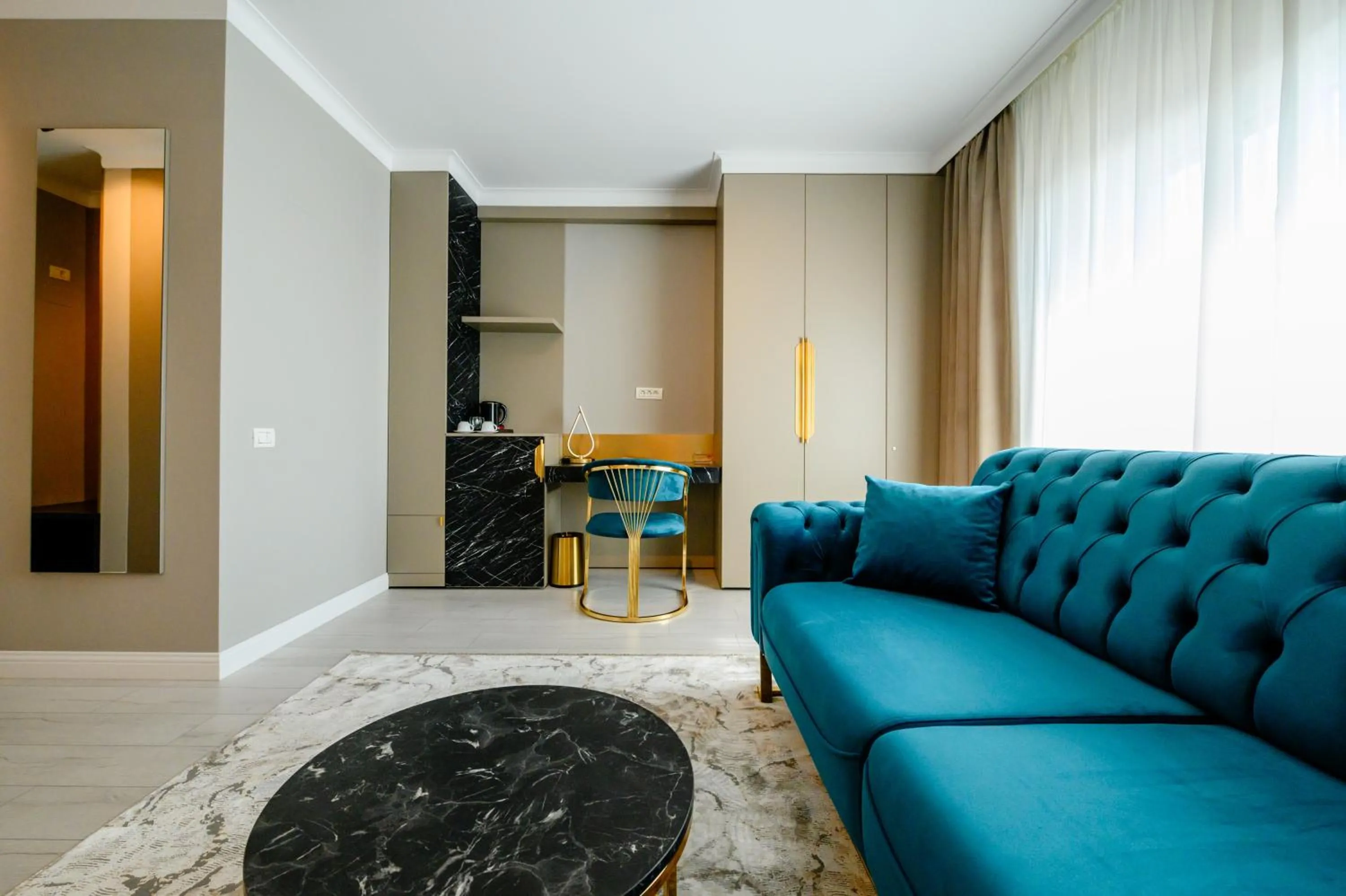 Living room in Elitte Inn & Suites